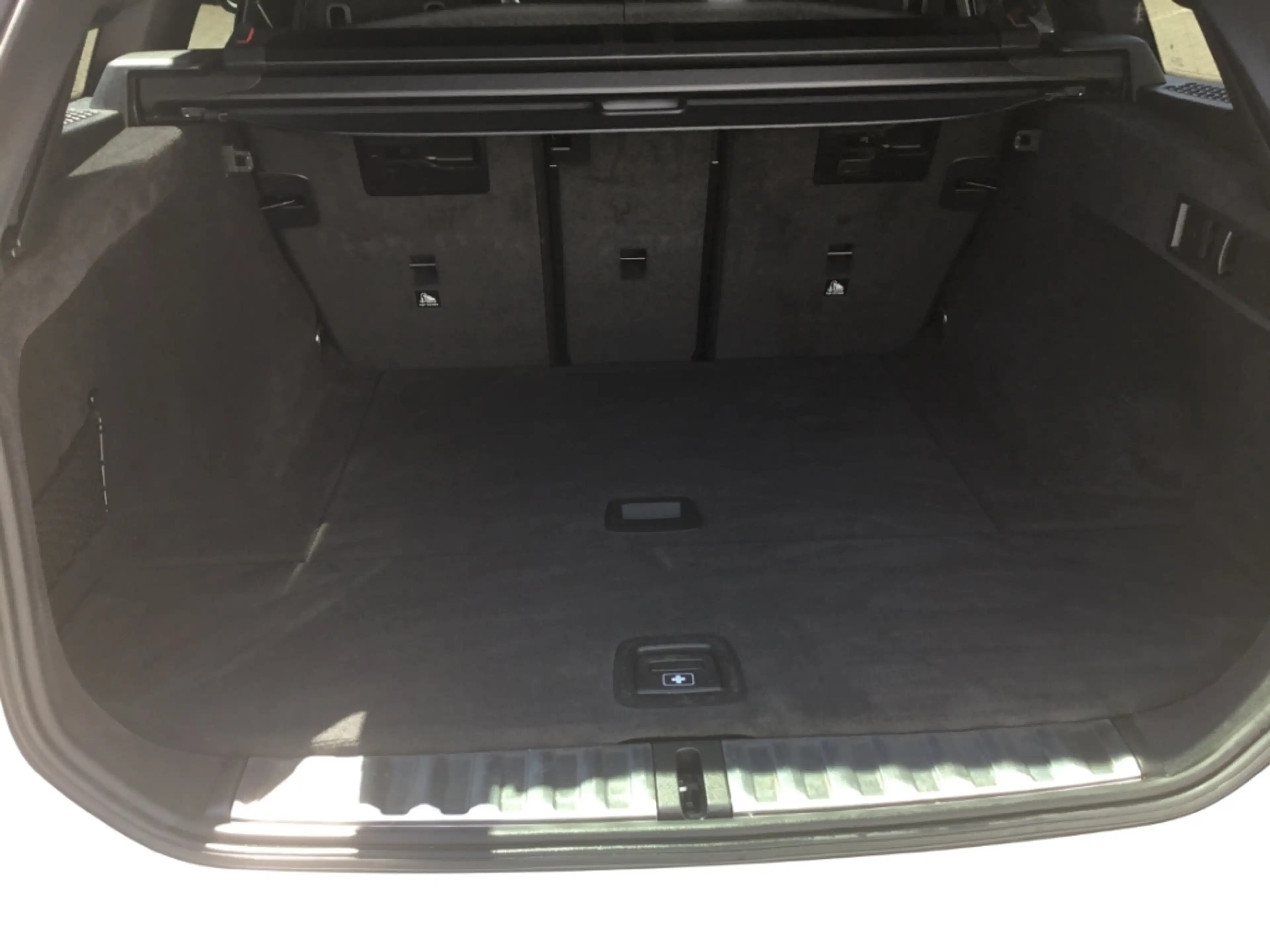 BMW 340 xDrive Touring Sportpaket Navi Digitales Cockpit M — photo 10