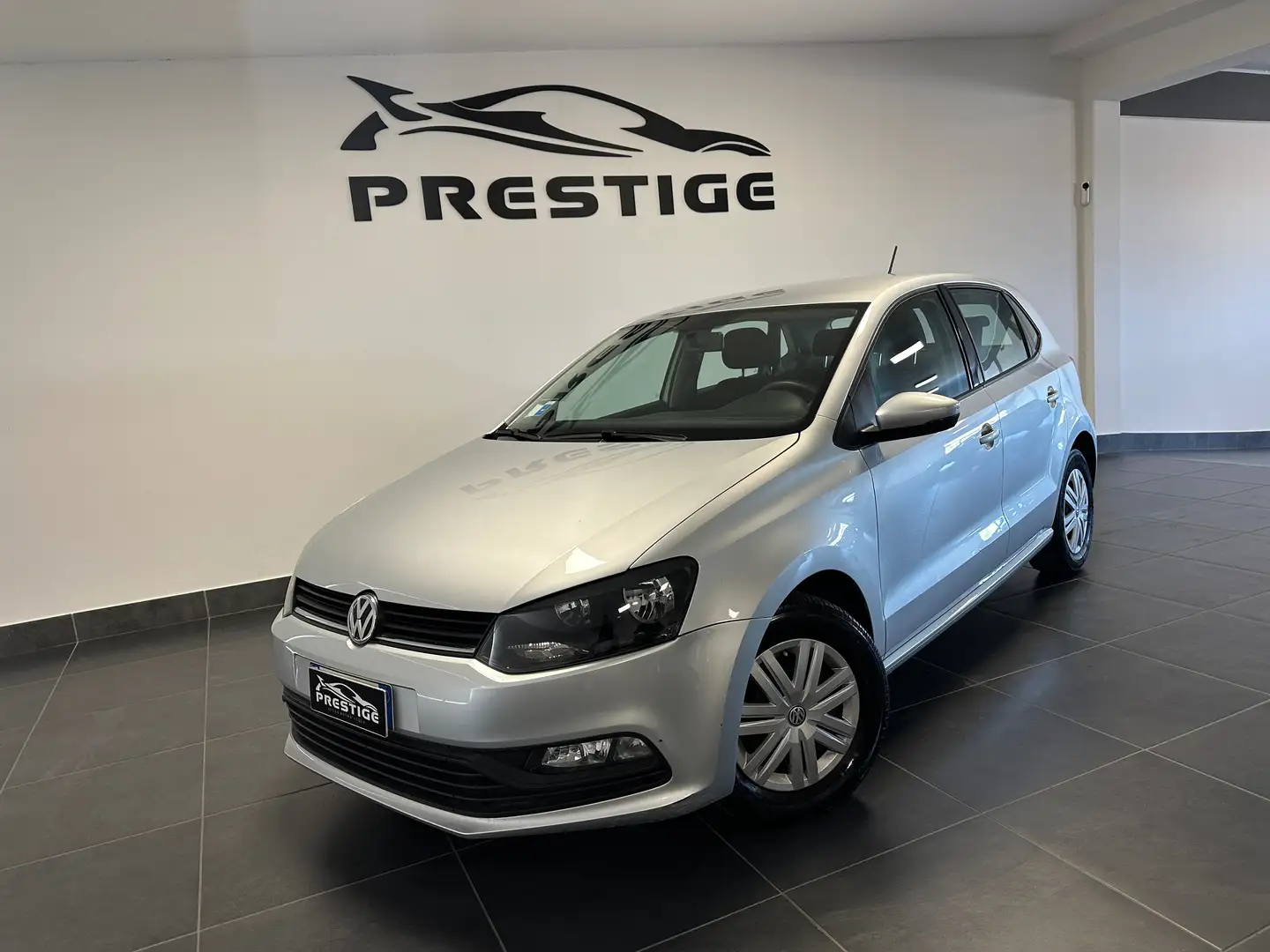 Volkswagen Polo POLO 1.4 TDI 75CV NEOPATENTATI UNIPRO G.TRAINO Argento - 1