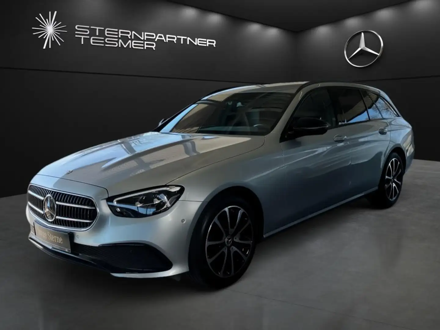 Mercedes-Benz E 300 d 4M T Avantgarde Mbux AHK Kamera Widescr. Plateado - 2
