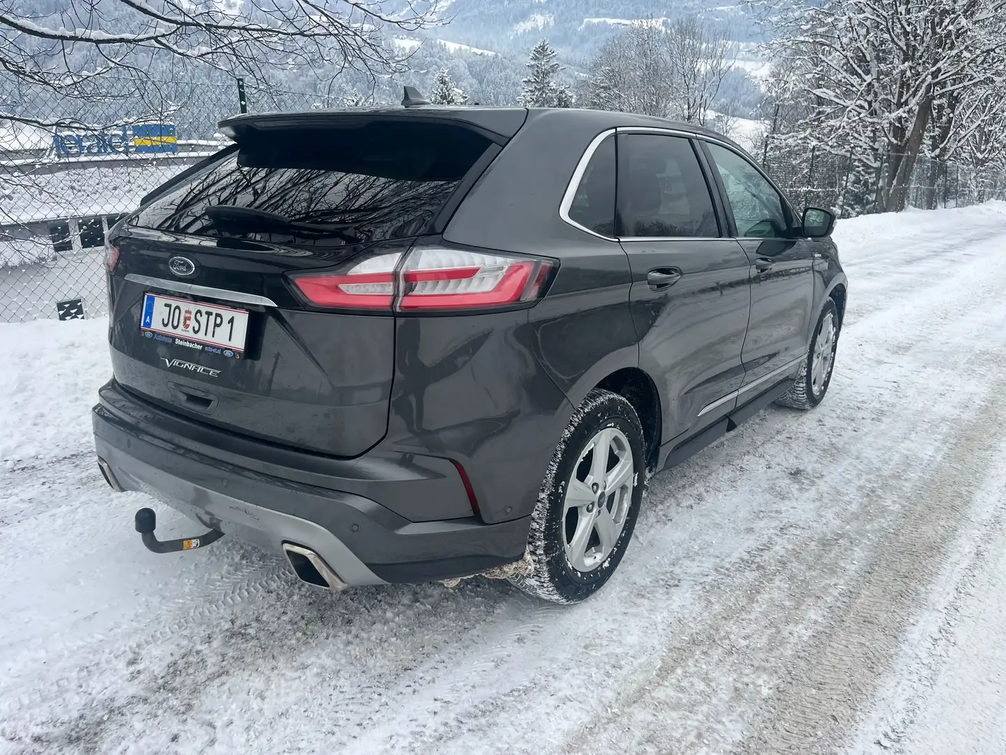 Ford Edge Edge 2,0 EcoBlue SCR 4x4 Vignale Aut. Grau - 2