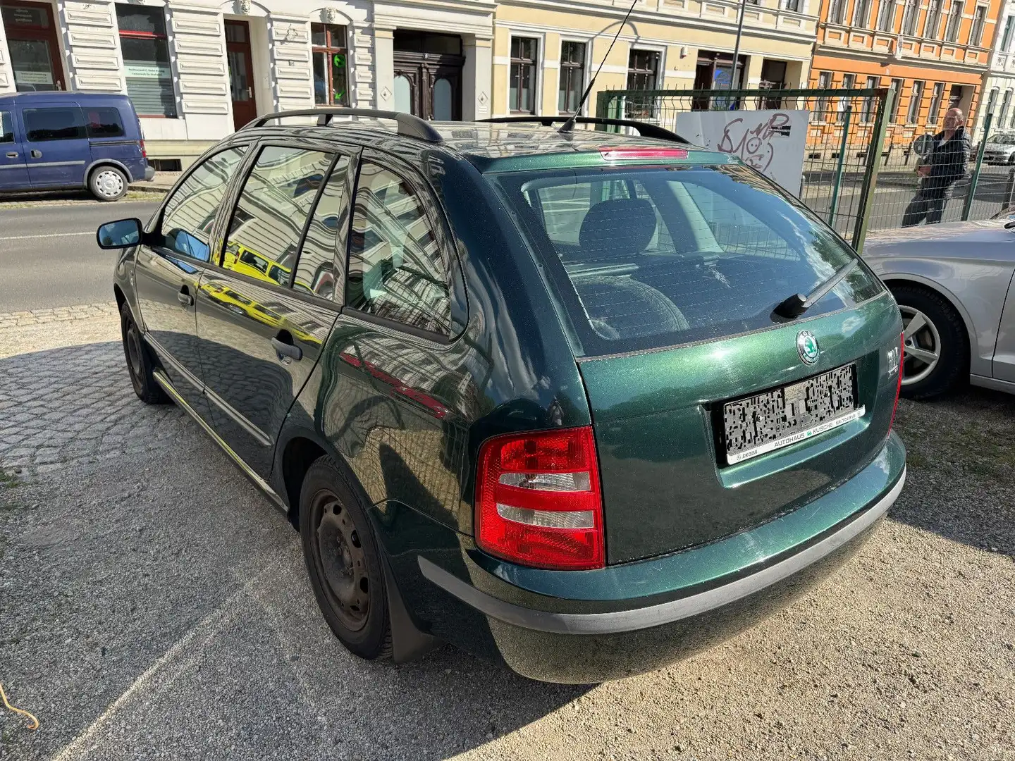 Skoda Fabia 1.4 16V Elegance Klima WR+WR USB-Radio - 2