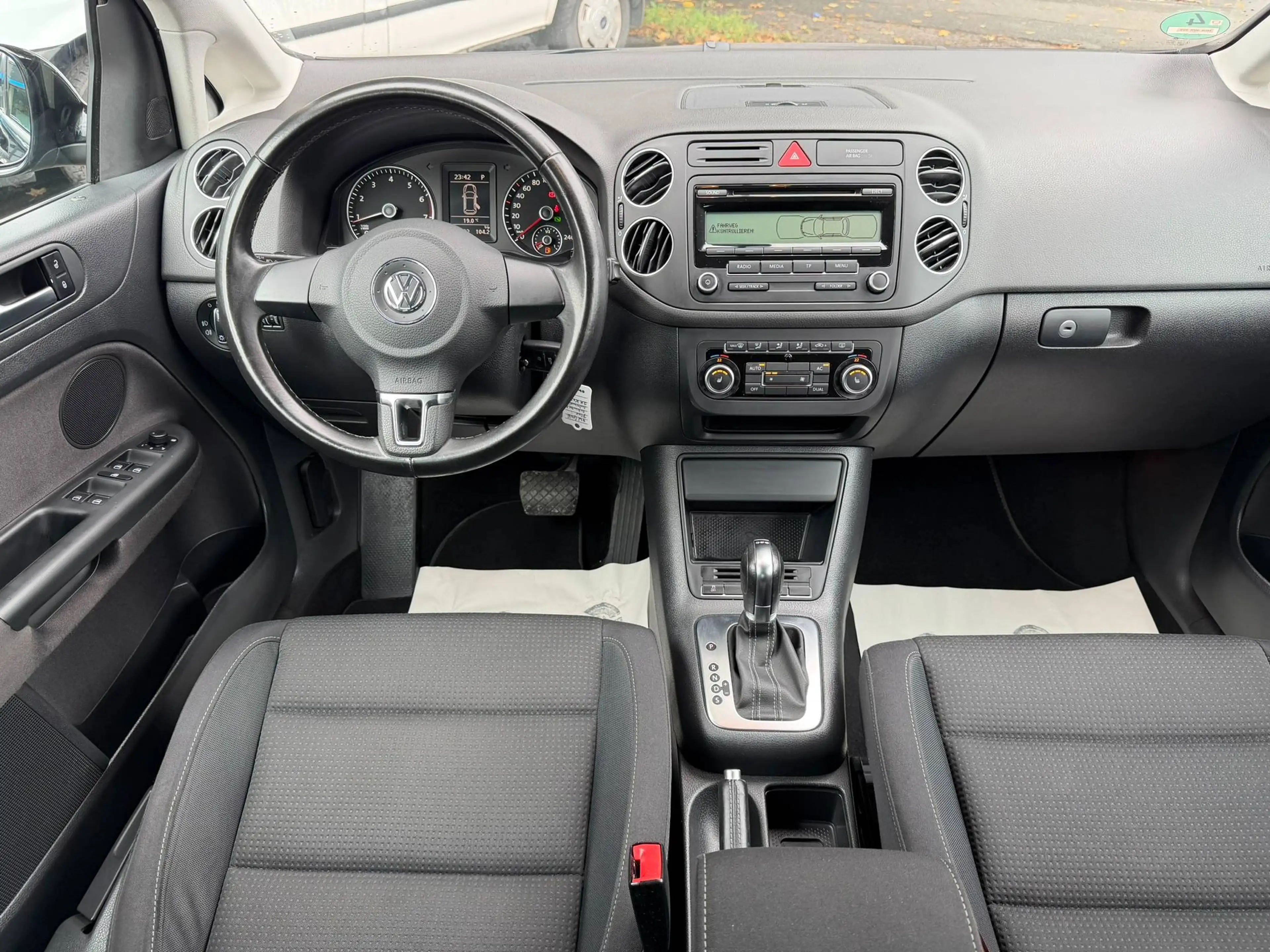 Volkswagen Golf Plus Team/Automatik/1.2 Tsi/PDC — photo 9