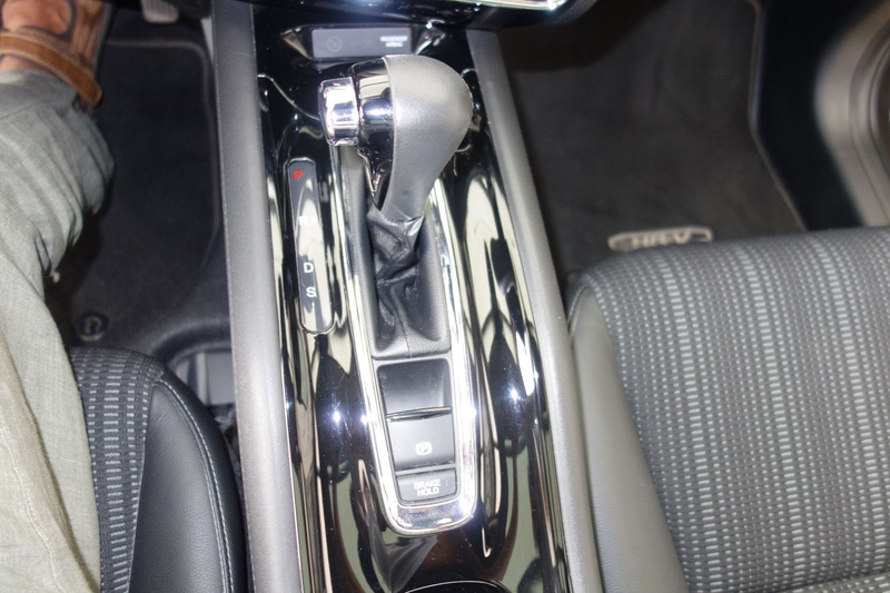 Honda HR-V Executive/Automatik,Panorama,Navi — photo 13