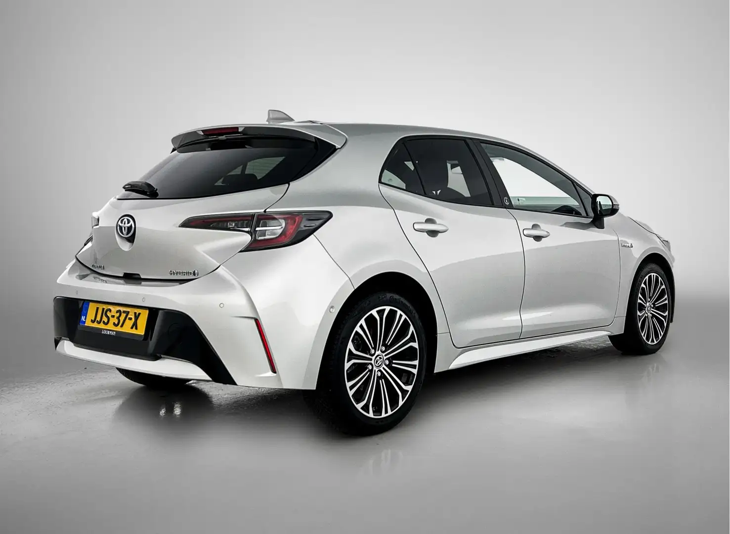 Toyota Corolla 1.8 Hybrid Dynamic Grijs - 2