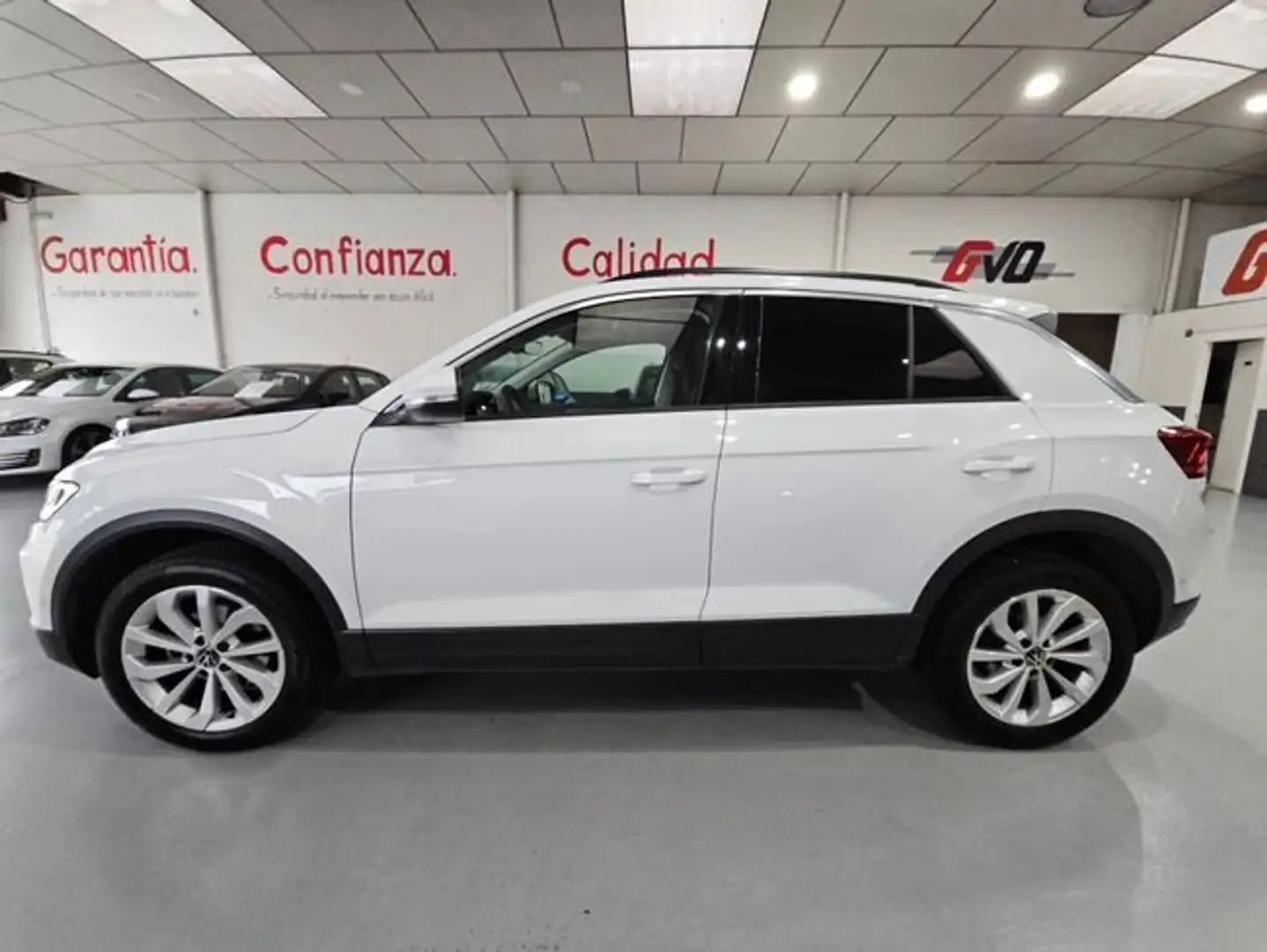Volkswagen T-Roc 1.5 TSI Life DSG7 110KW Blanco - 2