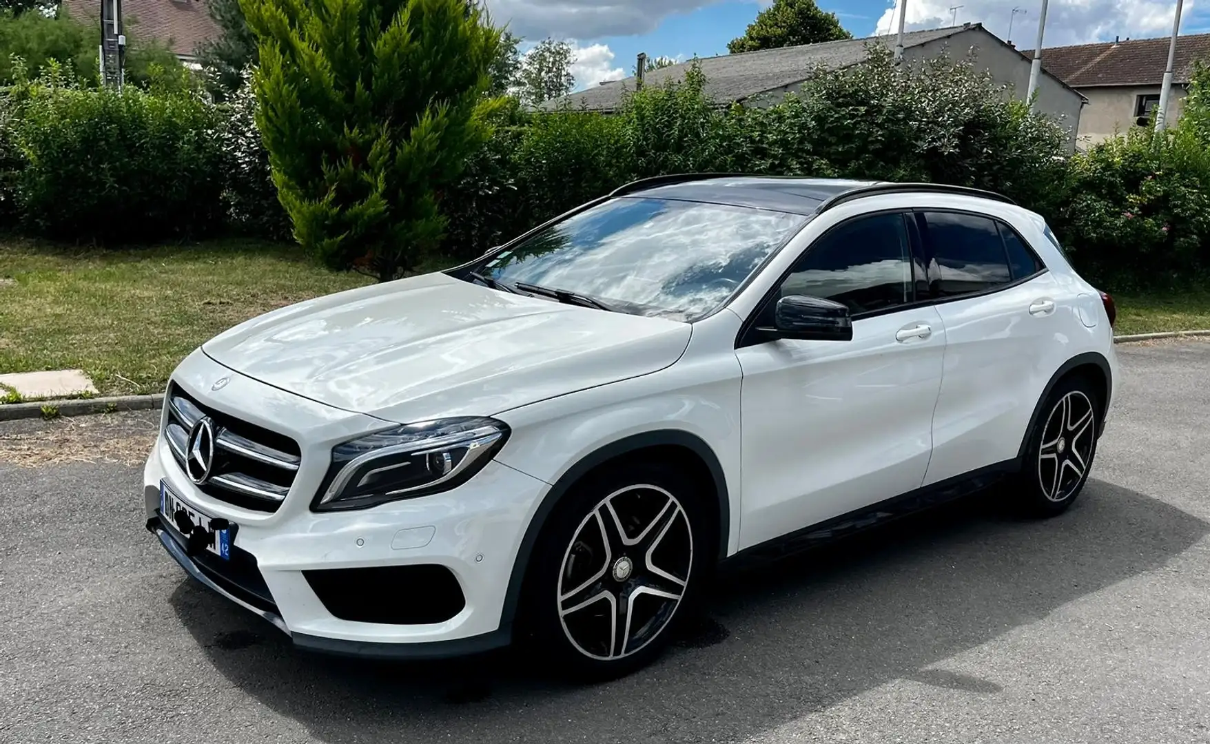 Mercedes-Benz GLA 220 Classe GLA 220 CDI 4-MaticFascination 7-G DCT A Blanc - 1