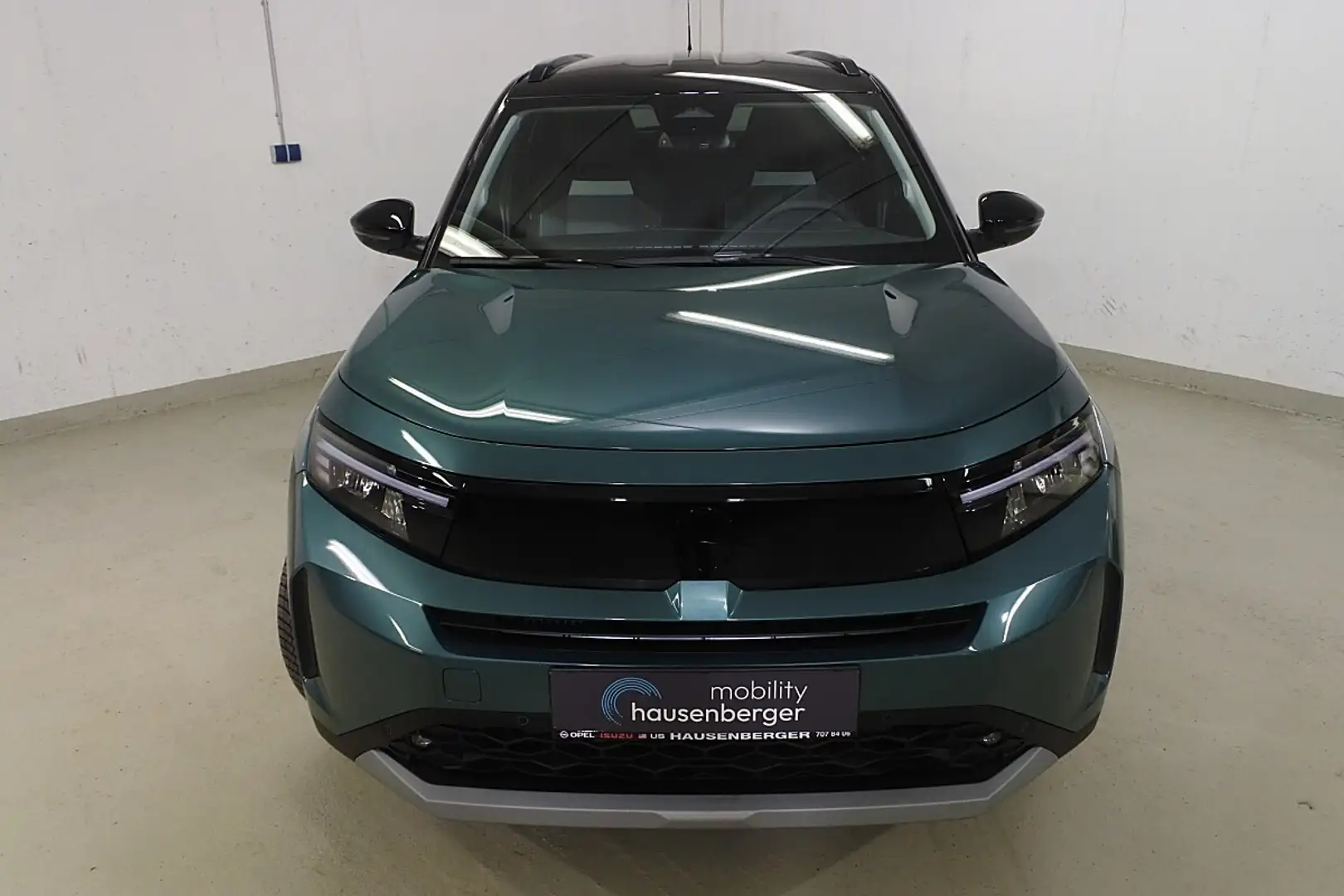Opel Frontera 1.2 DI MHEV GS Aut. Grün - 2