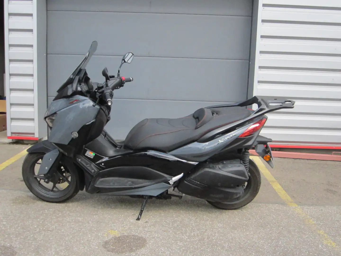 Yamaha X-Max 300 - 1