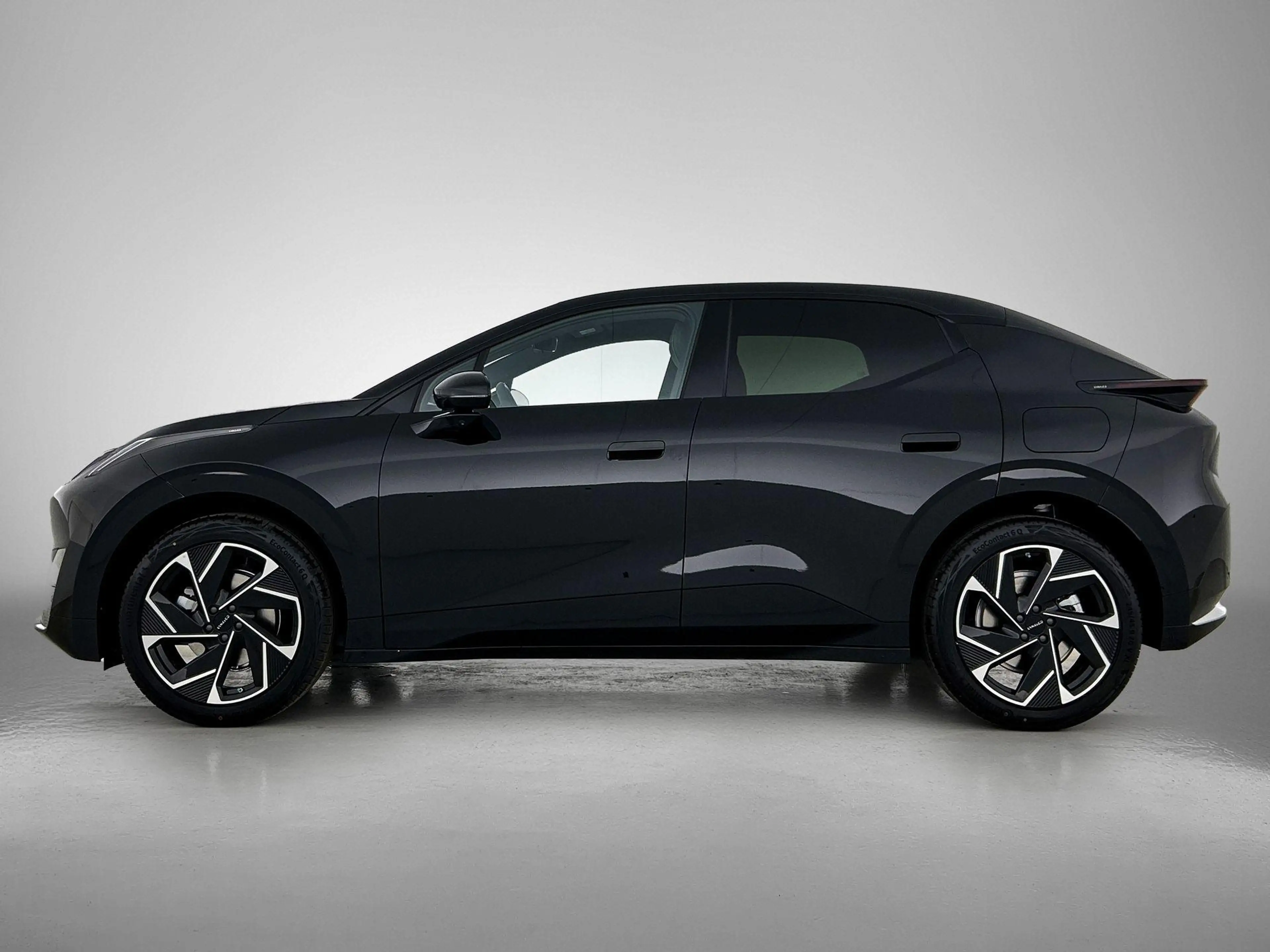 Lynk & Co 02 More 66 kWh | lederen bekleding | 360 graden camer — photo 2