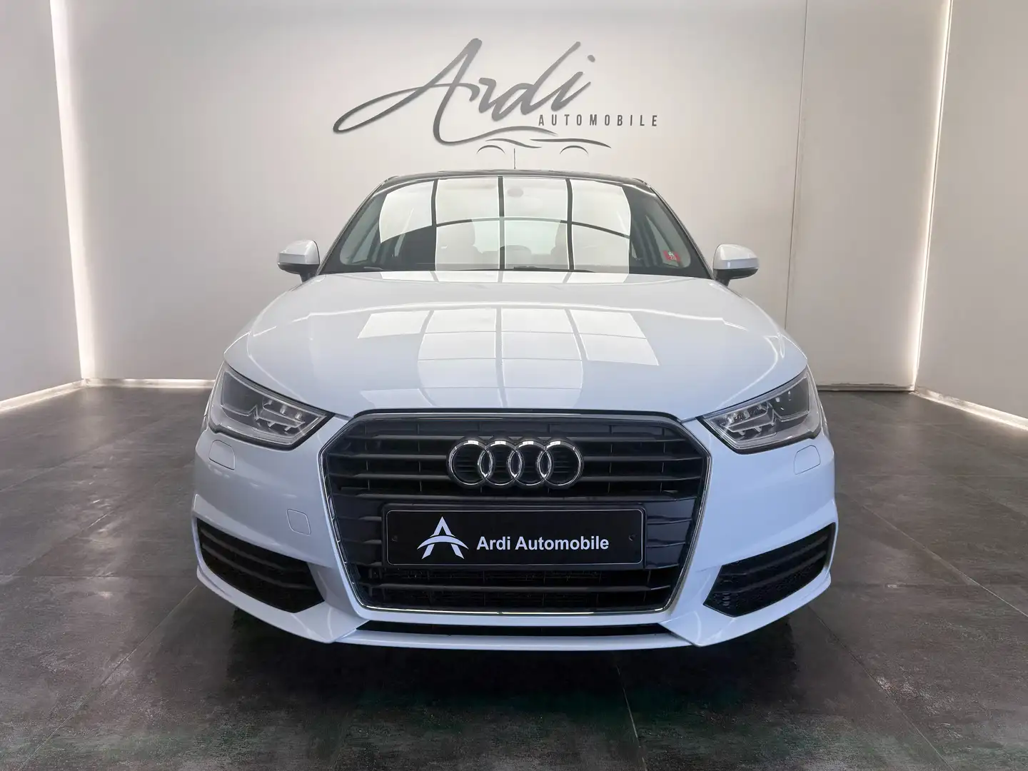 Audi A1 Sportback 1.4 TDi*GPS*SIEGE CHAUFF*1 PROP*GARANTIE Wit - 2