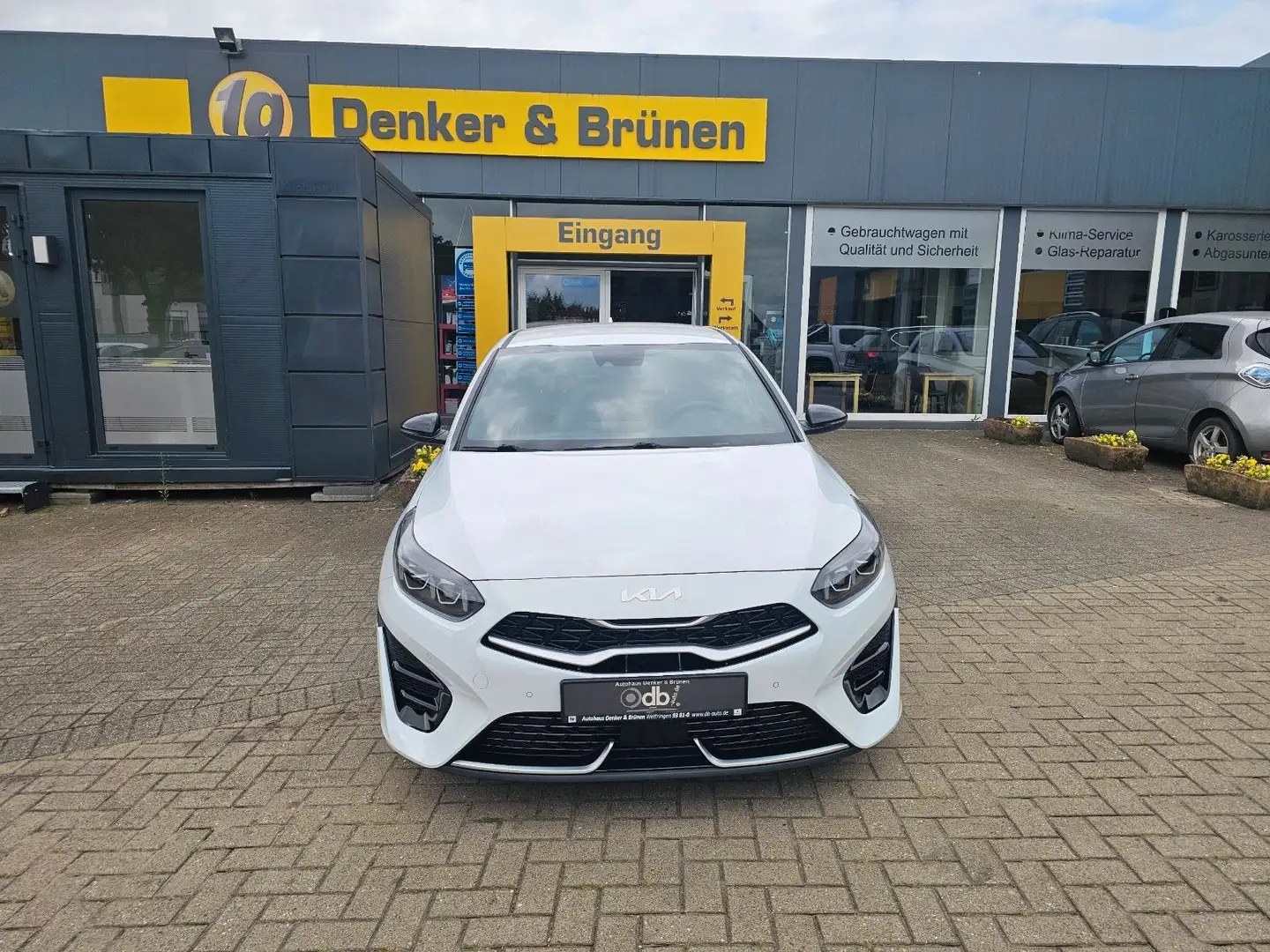 Kia Ceed / cee'd 1,6 CRDi  GT Line LED*Navi*RfK*PDC Weiß - 2