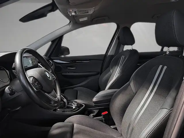 BMW 2 Series view 7