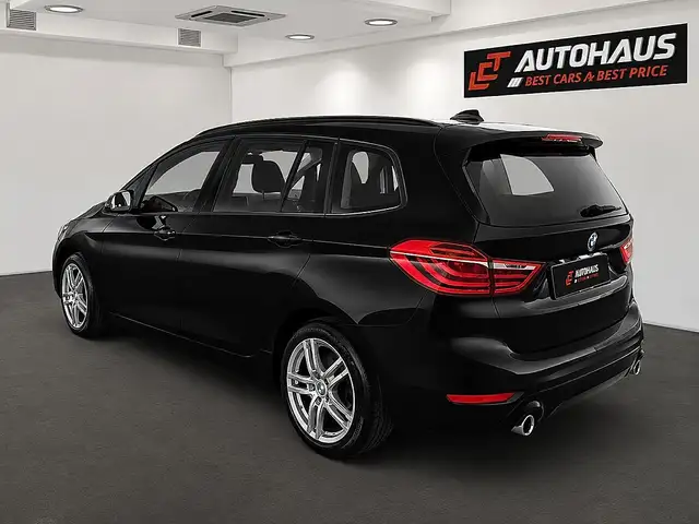BMW 2 Series view 3