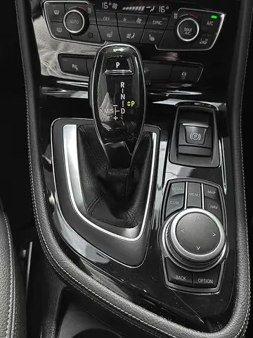 BMW 2 Series view 12