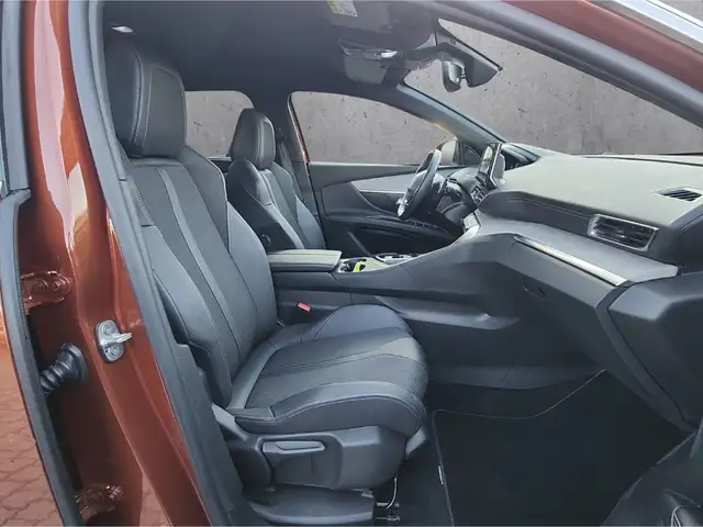 Peugeot 5008 view 13
