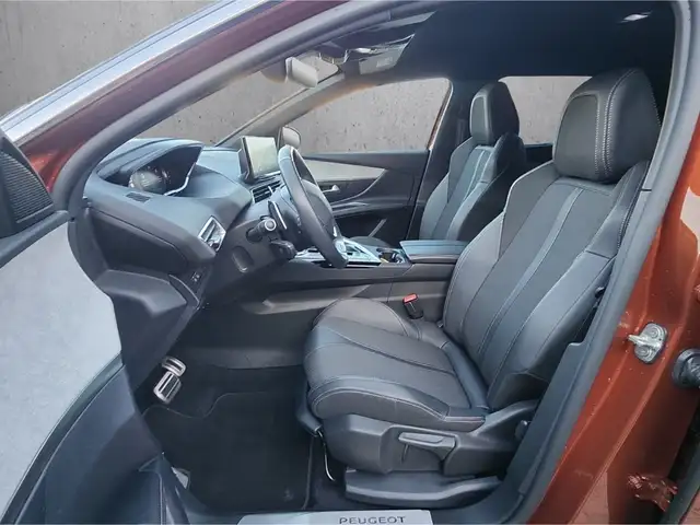 Peugeot 5008 view 9