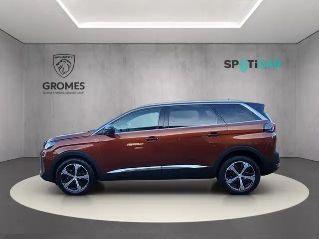 Peugeot 5008 view 6