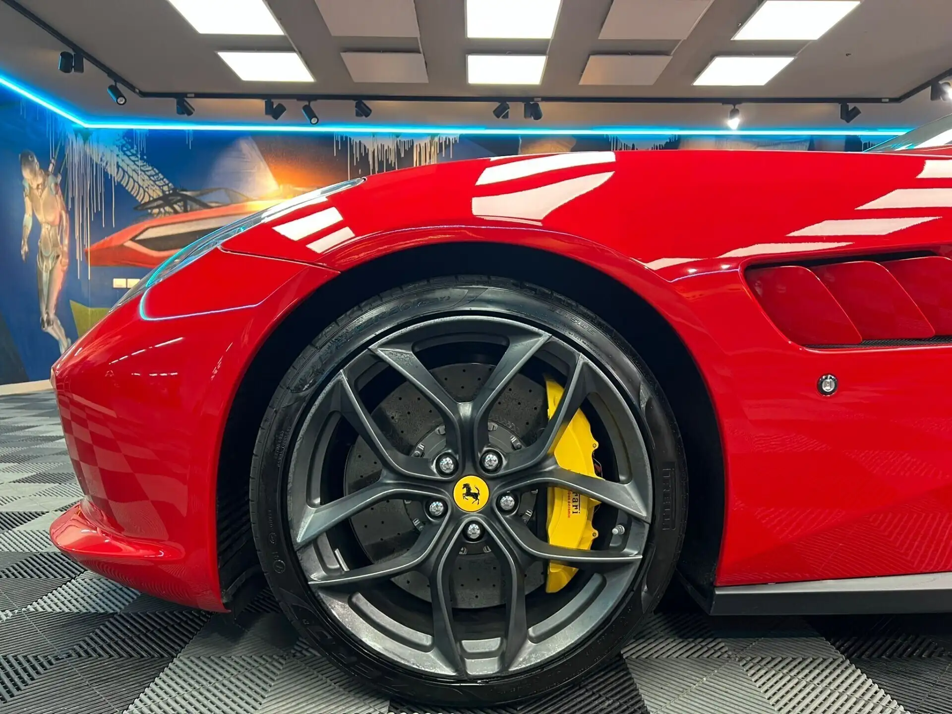 페라리 GTC4 루쏘 2017 빨강 사진 8