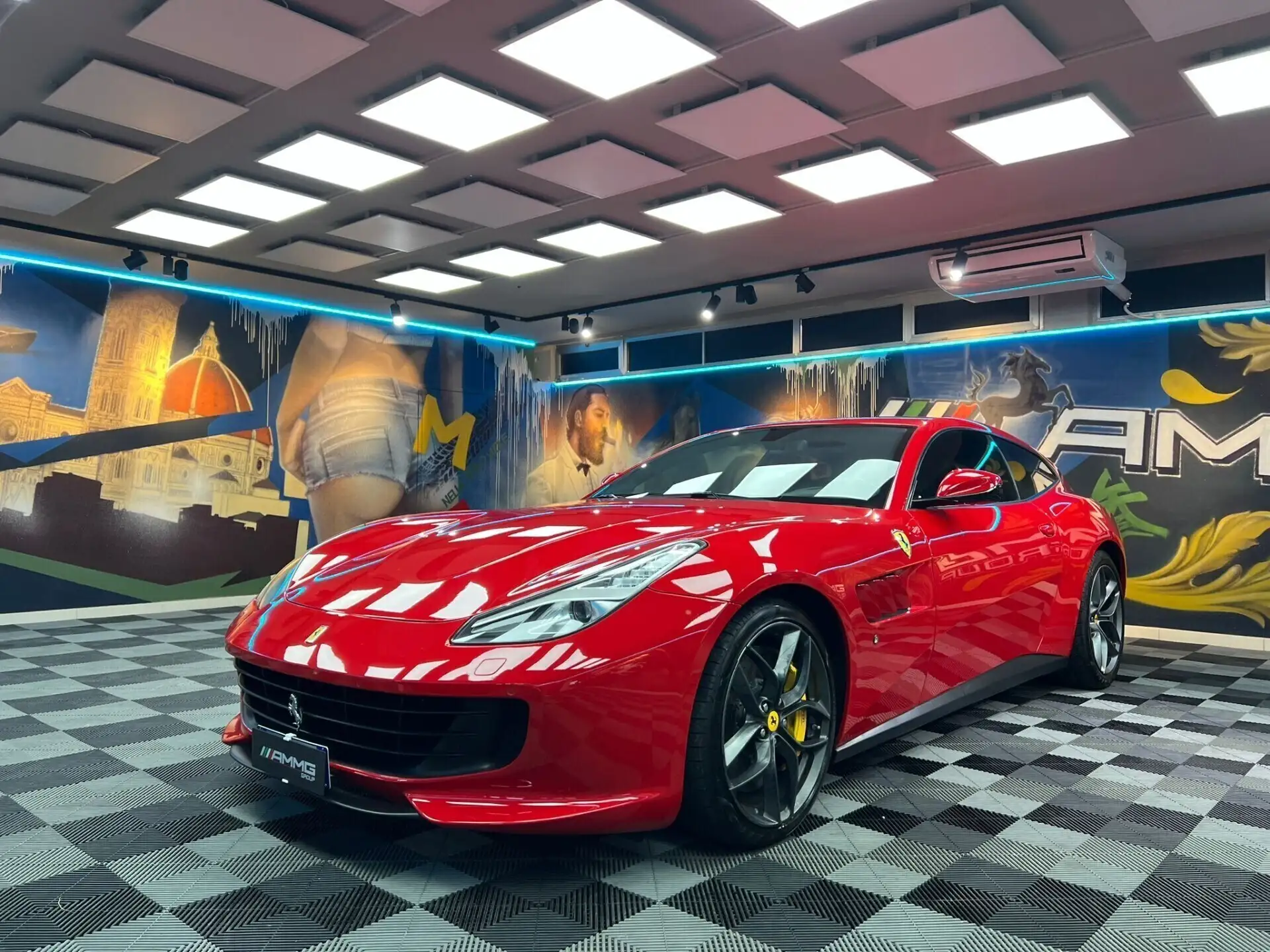 페라리 GTC4 루쏘 2017 빨강 사진 1