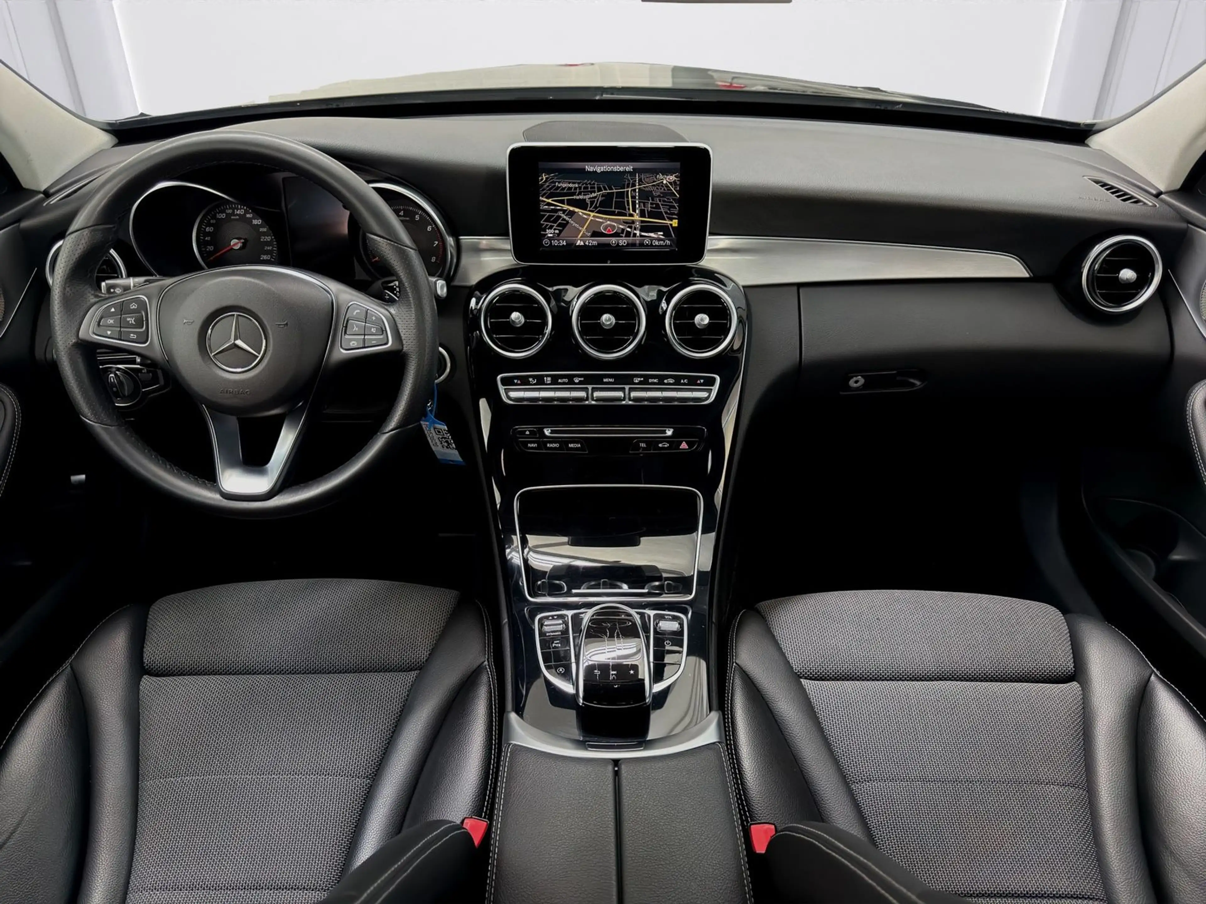 Mercedes-Benz C 300 LED-High-Performance*TEMPOMAT*NAVI*SHZ* — photo 10