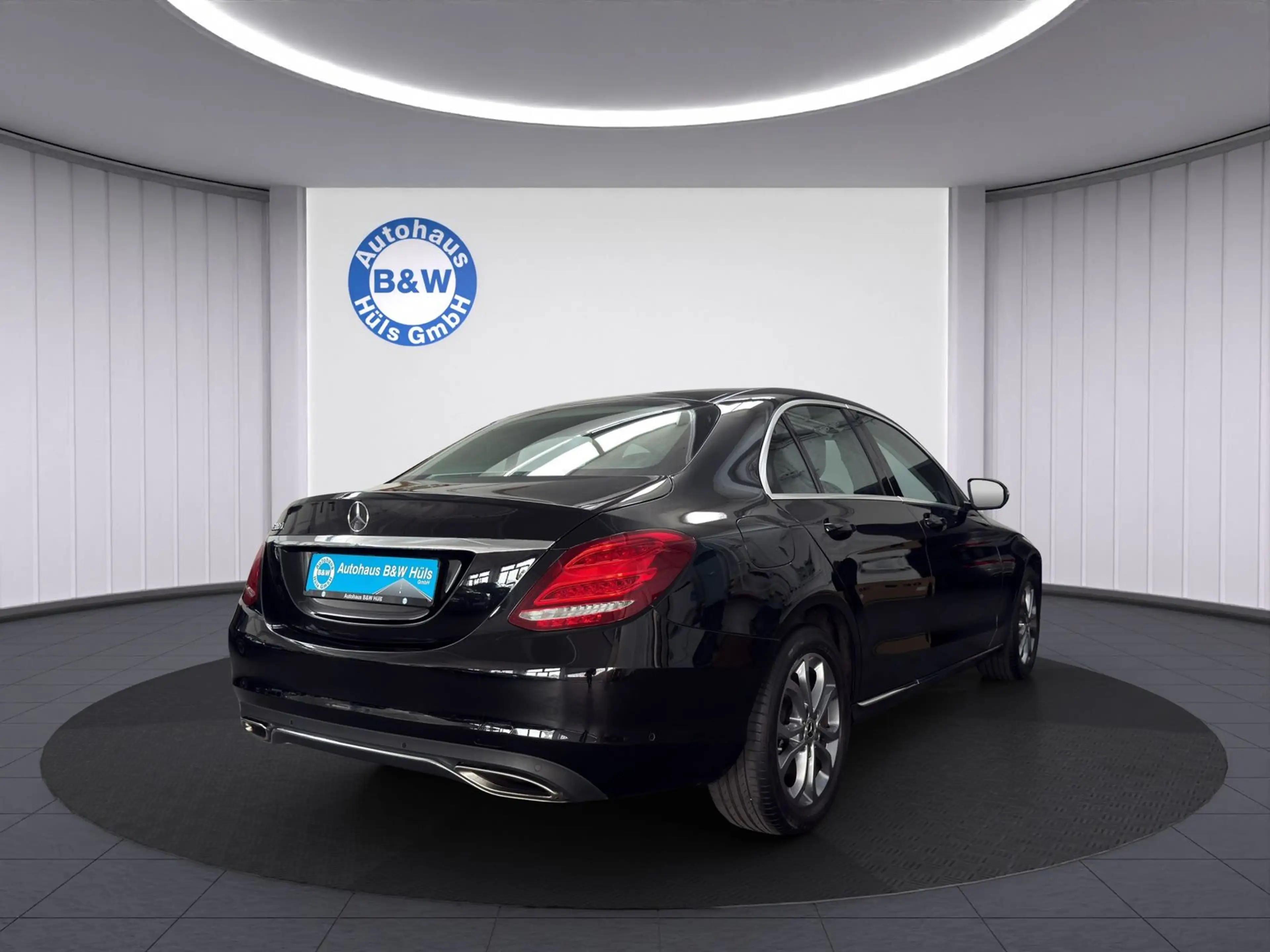 Mercedes-Benz C 300 LED-High-Performance*TEMPOMAT*NAVI*SHZ* — photo 8