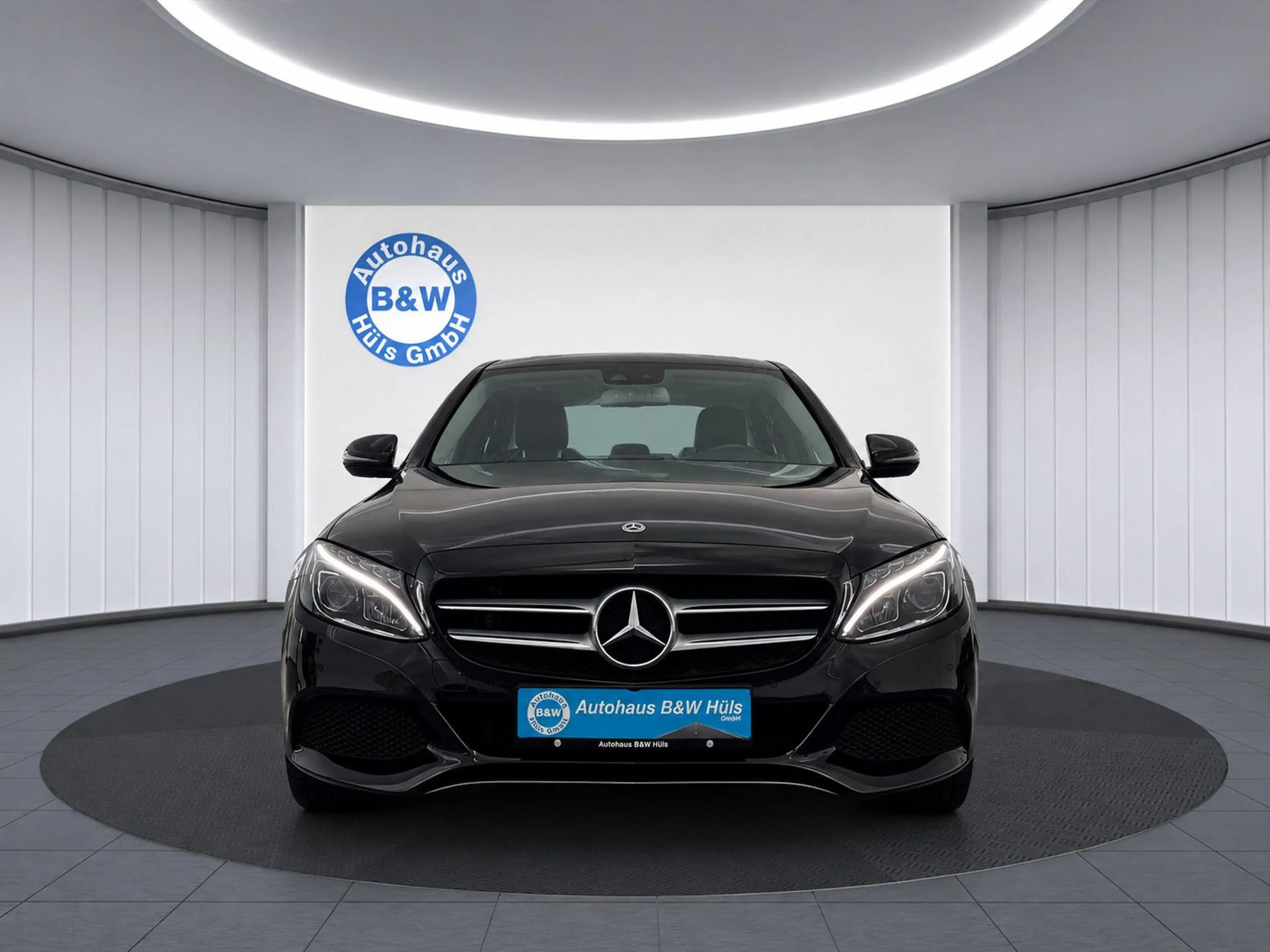 Mercedes-Benz C 300 LED-High-Performance*TEMPOMAT*NAVI*SHZ* — photo 2