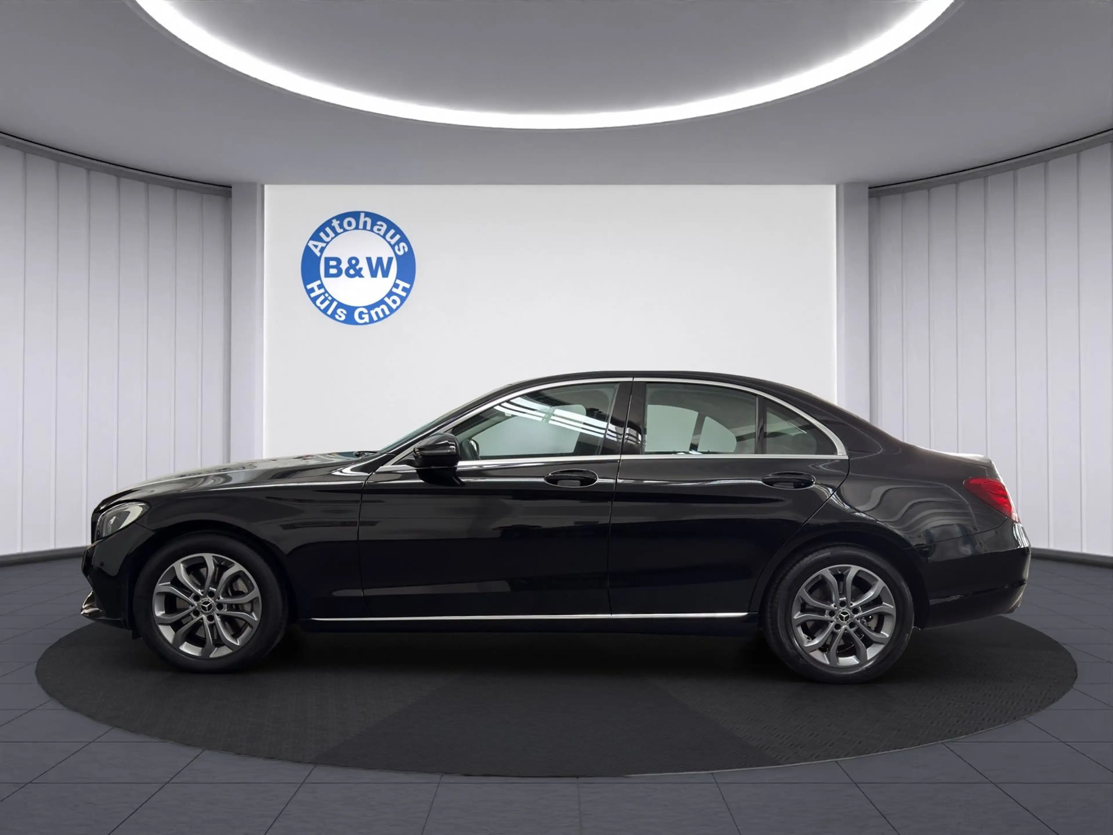 Mercedes-Benz C 300 LED-High-Performance*TEMPOMAT*NAVI*SHZ* — photo 4