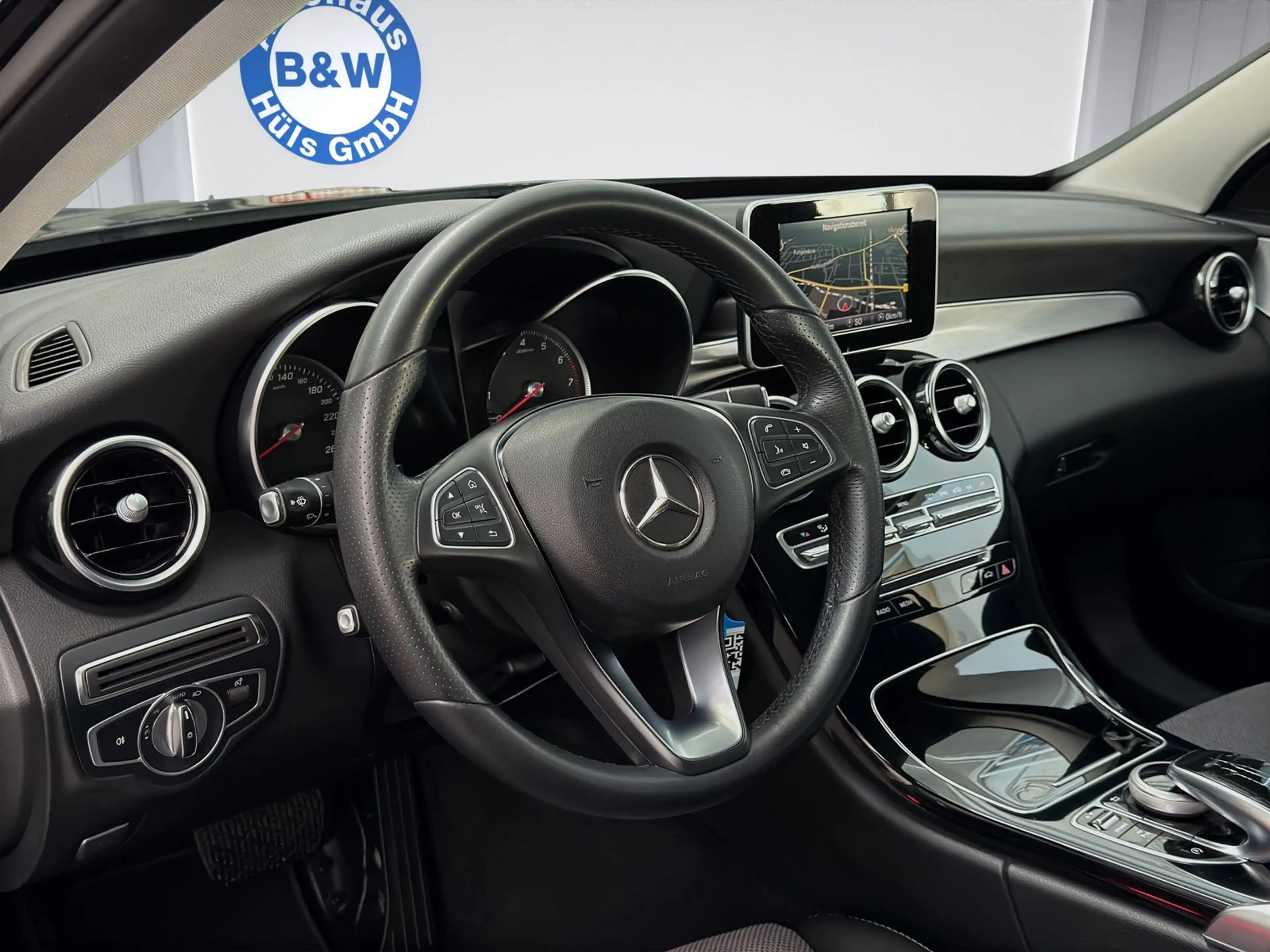 Mercedes-Benz C 300 LED-High-Performance*TEMPOMAT*NAVI*SHZ* — photo 9