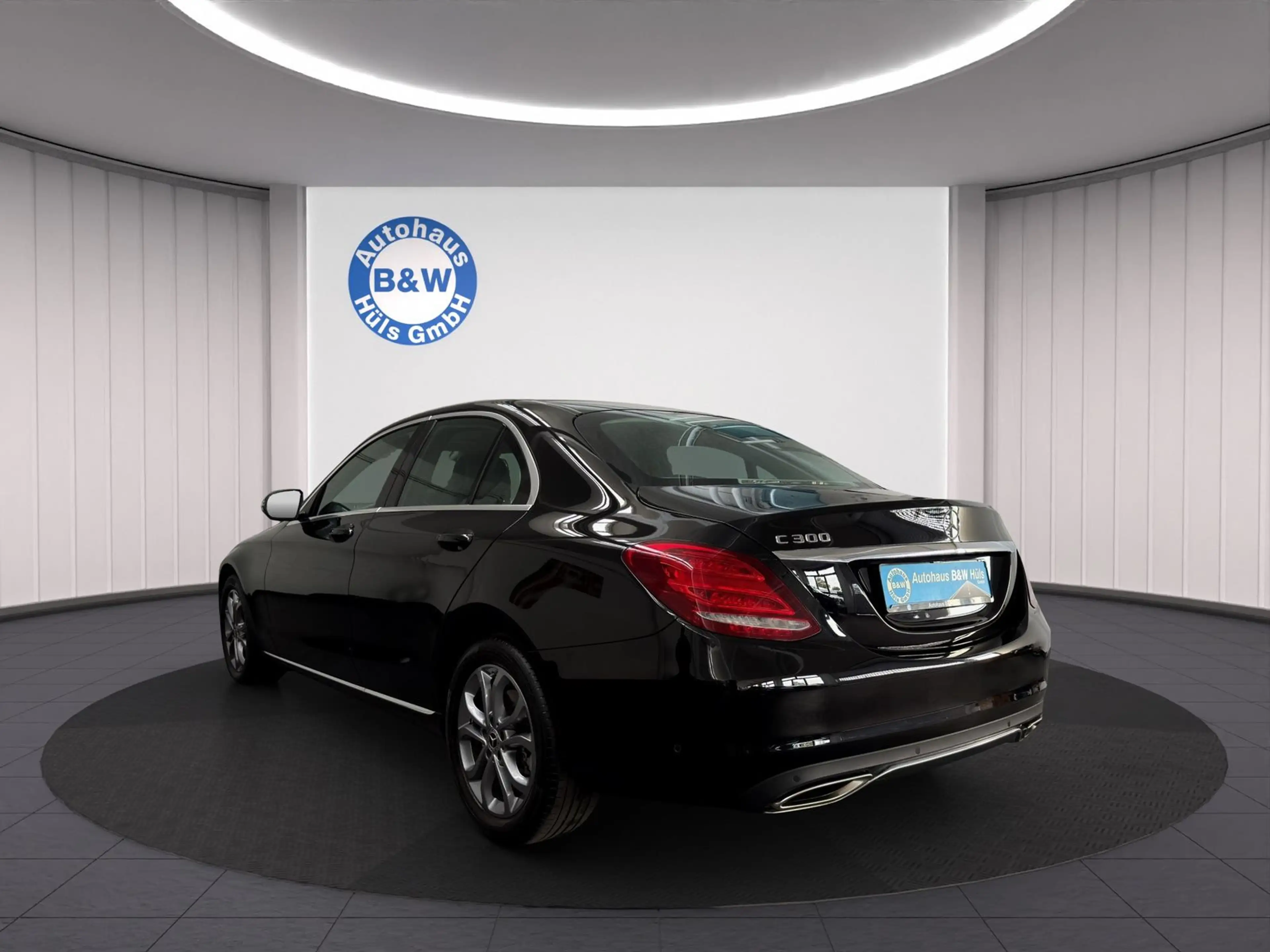 Mercedes-Benz C 300 LED-High-Performance*TEMPOMAT*NAVI*SHZ* — photo 6