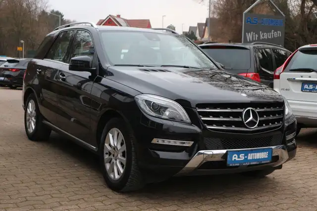 Mercedes-Benz ML 350 CDI BlueTec 4Matic *1.HD/LEDER/NAVI/AHK*