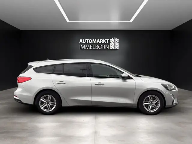 Ford Focus view 7