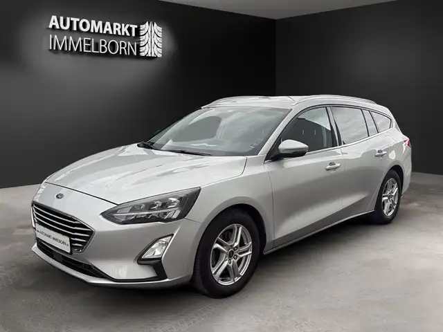 Ford Focus view 4