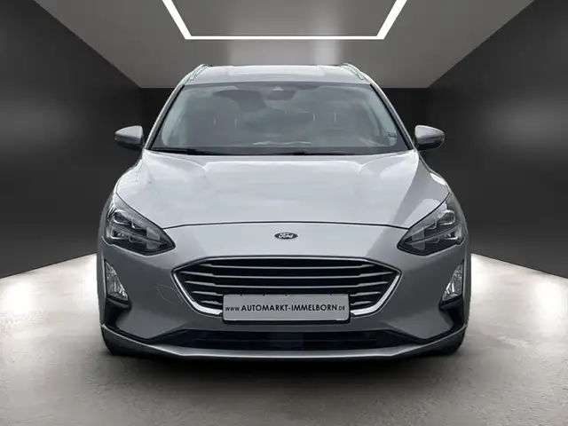 Ford Focus view 8