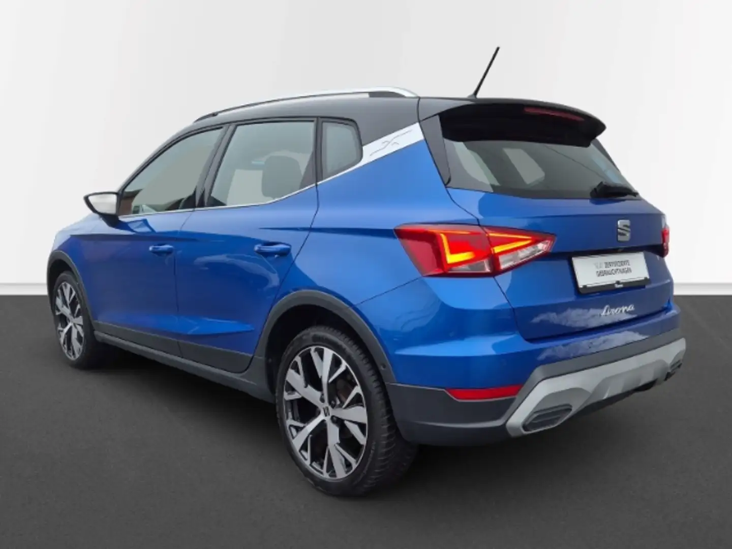 SEAT Arona Xperience 1,0 TSI DSG ACC Navi SHZ Allwetter Cam Blau - 2