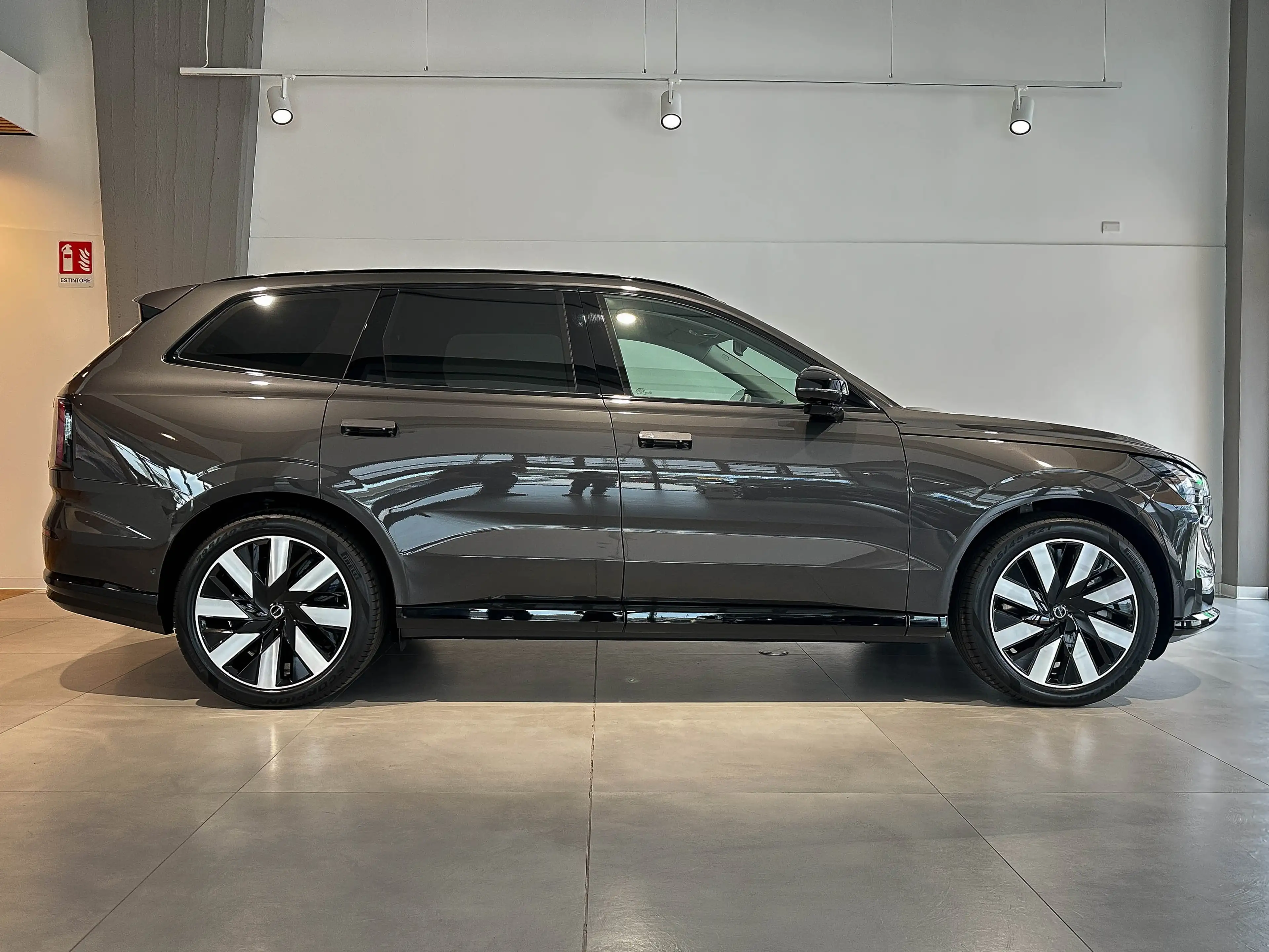 Volvo EX90 Ultra Twin AWD 111kWh - 7 Sitzer — photo 3