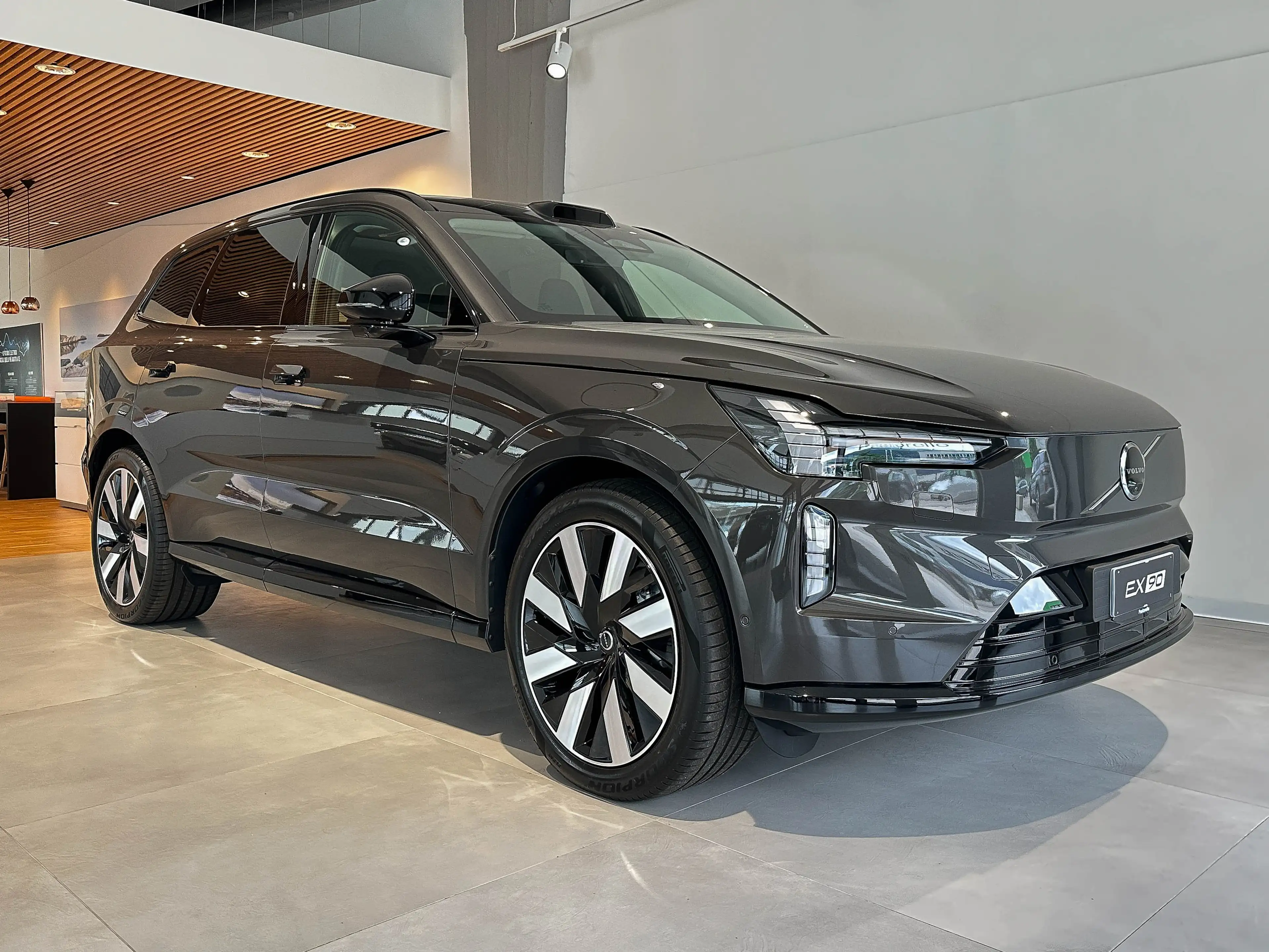 Volvo EX90 Ultra Twin AWD 111kWh - 7 Sitzer