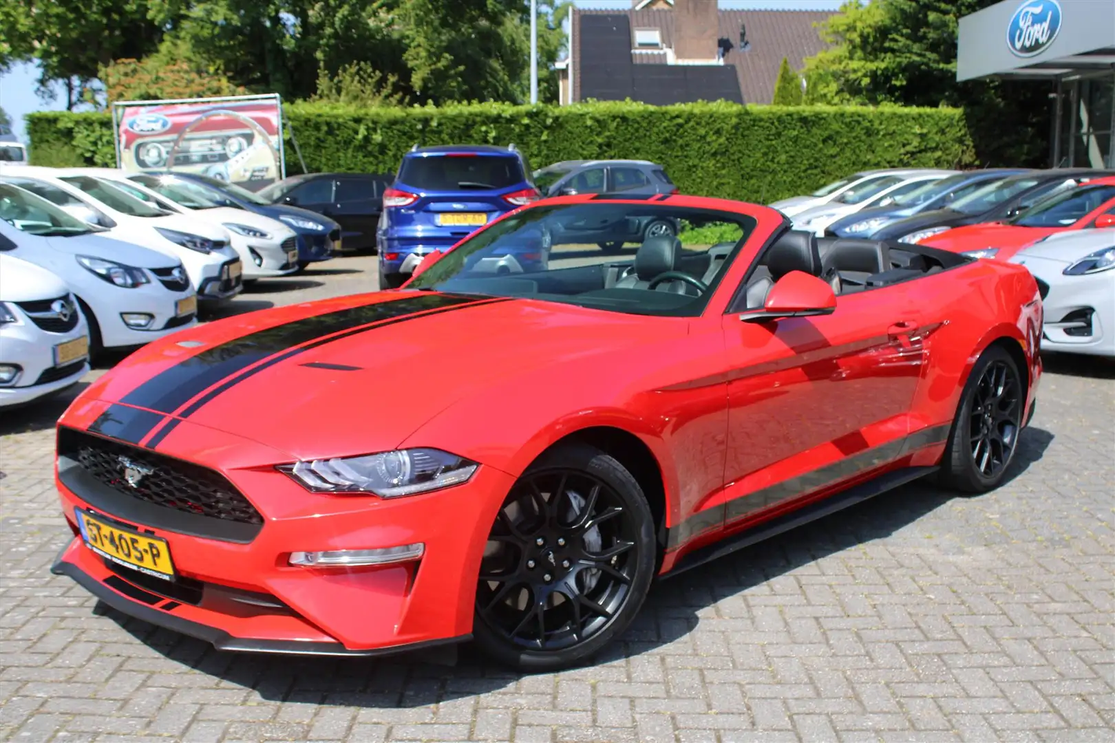 Ford Mustang Convertible 2.3 EcoBoost M6 290pk/213kw Rood - 1
