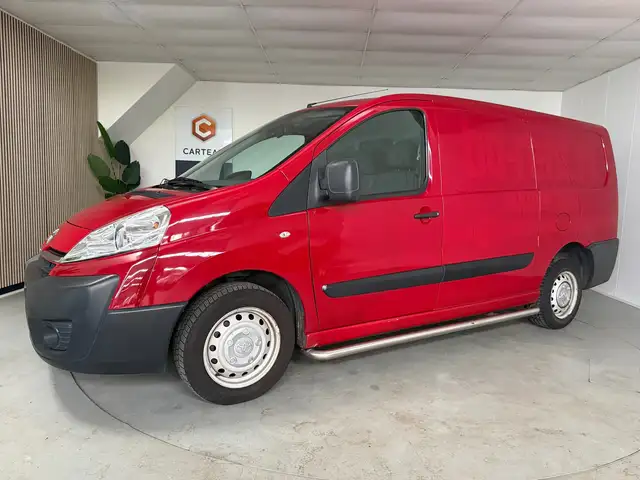 2015 Toyota Proace in Red for sale