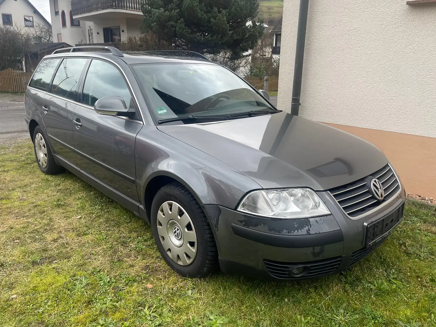 Volkswagen Passat Variant 2.0 5V Highline Grau - 1