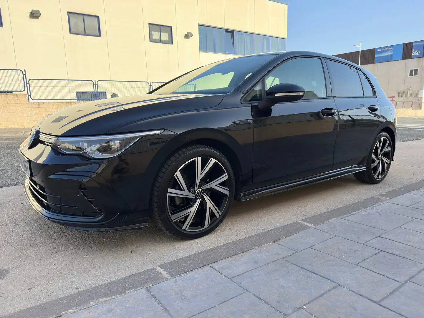 Volkswagen Golf Golf 2.0TDI R-Line DSG 110kW R-Line Negro - 2