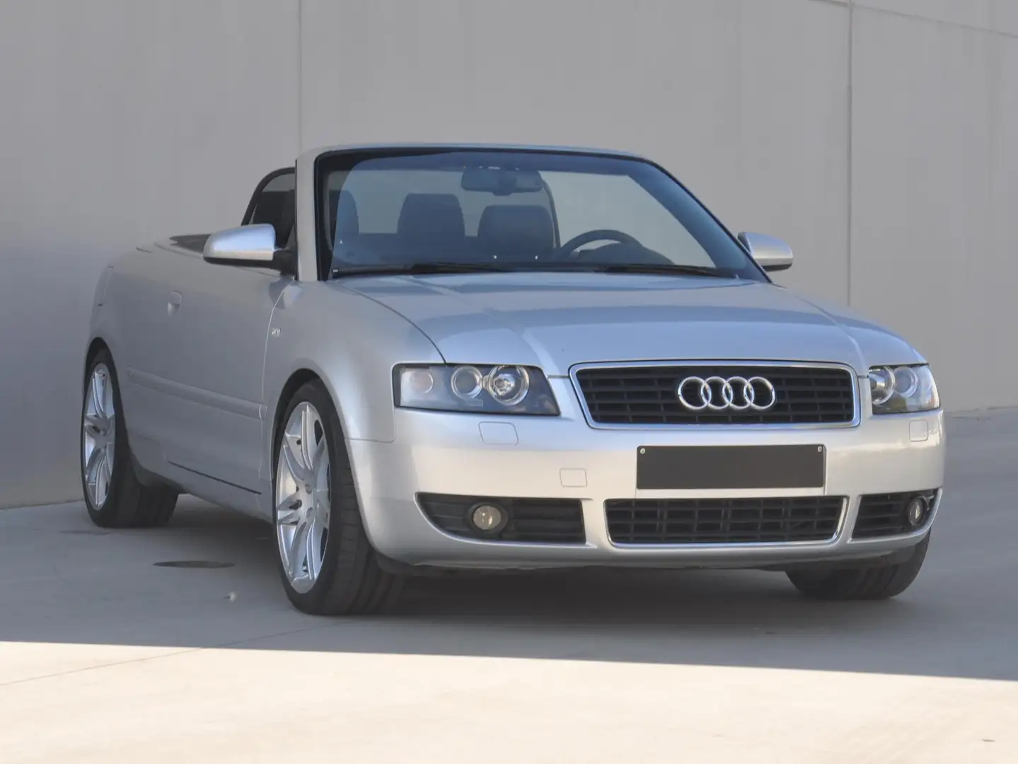 Audi A4 A4 Cabriolet 1.8 T S-line Argent - 2
