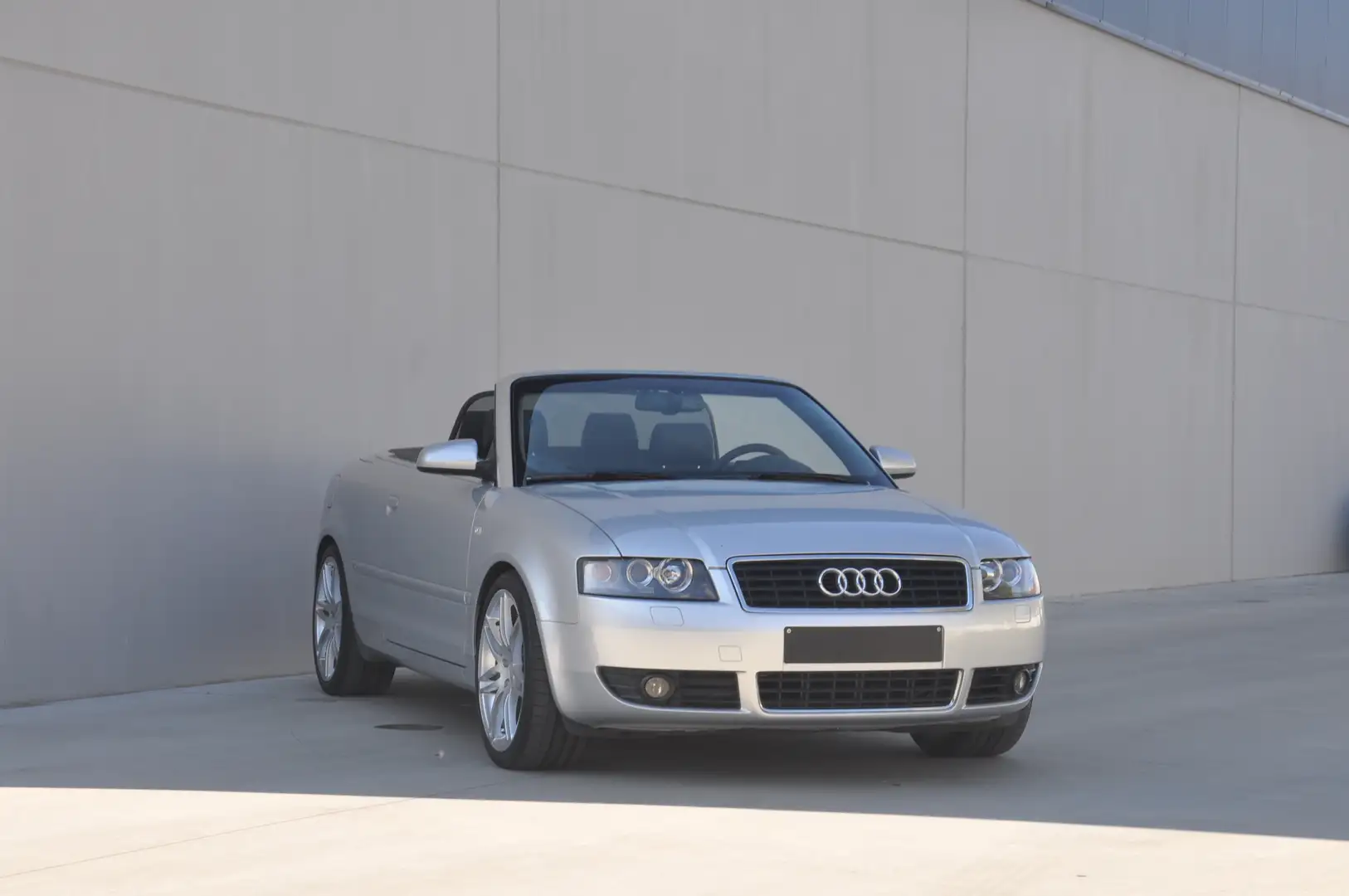 Audi A4 A4 Cabriolet 1.8 T S-line Argent - 1