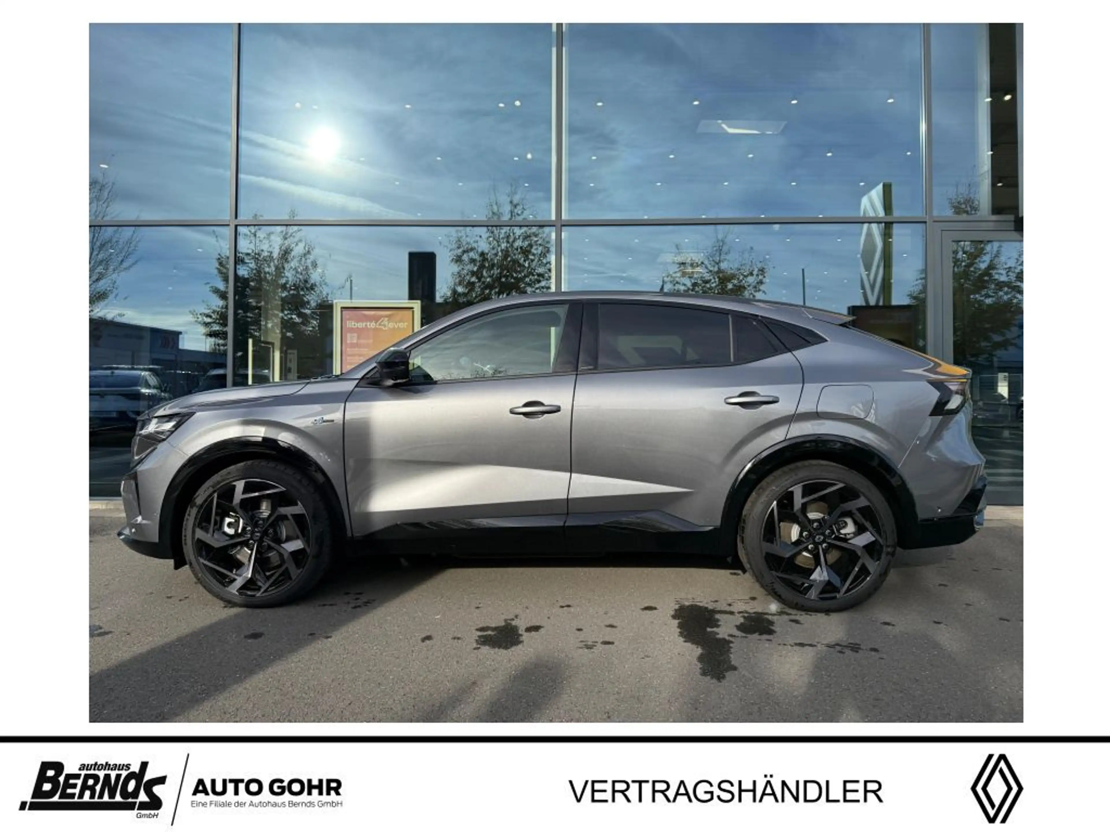 Renault Rafale E-Tech Plug-in Hybrid 300 4x4 Atelier Alpine Head- — photo 2