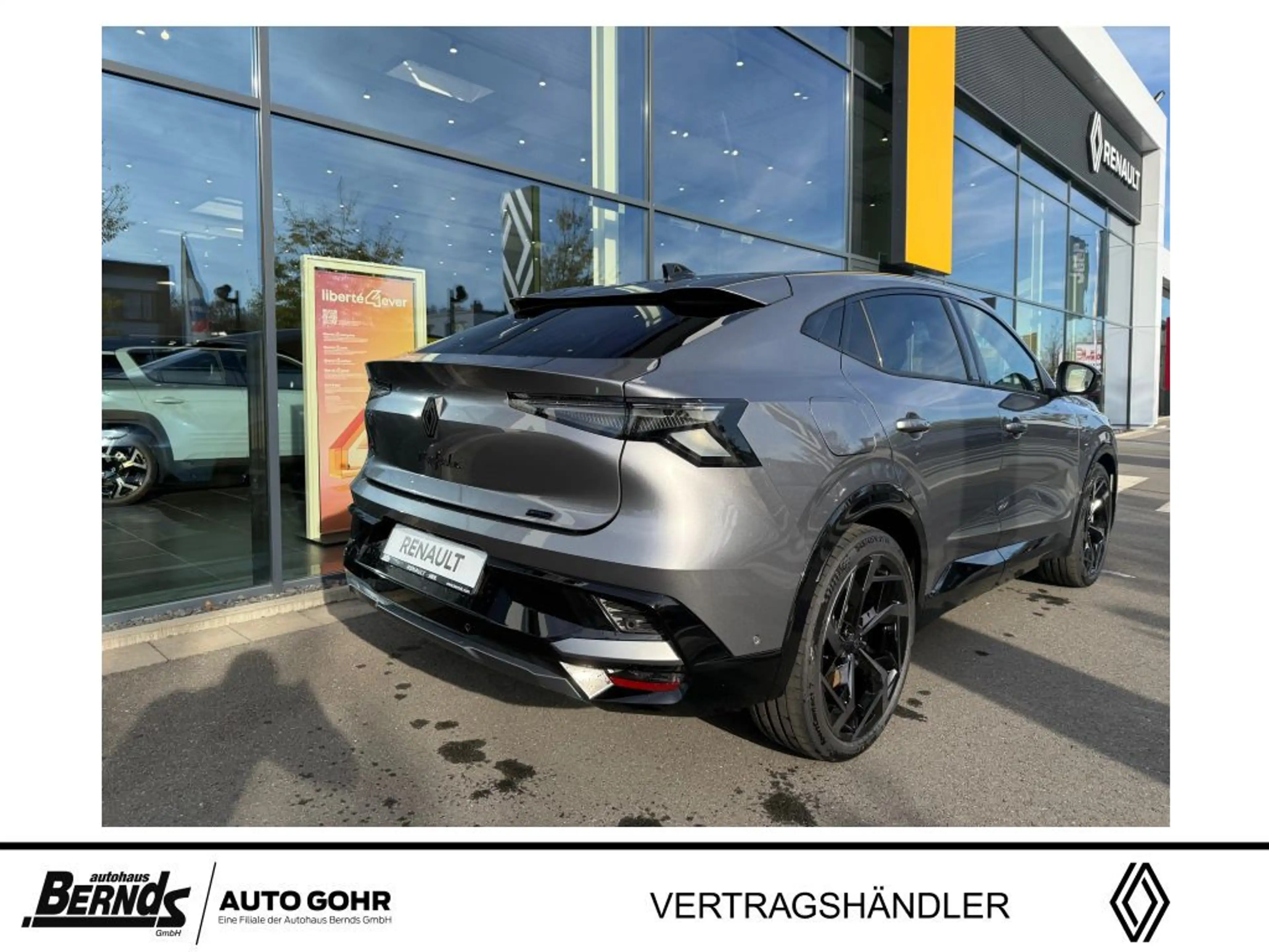 Renault Rafale E-Tech Plug-in Hybrid 300 4x4 Atelier Alpine Head- — photo 5