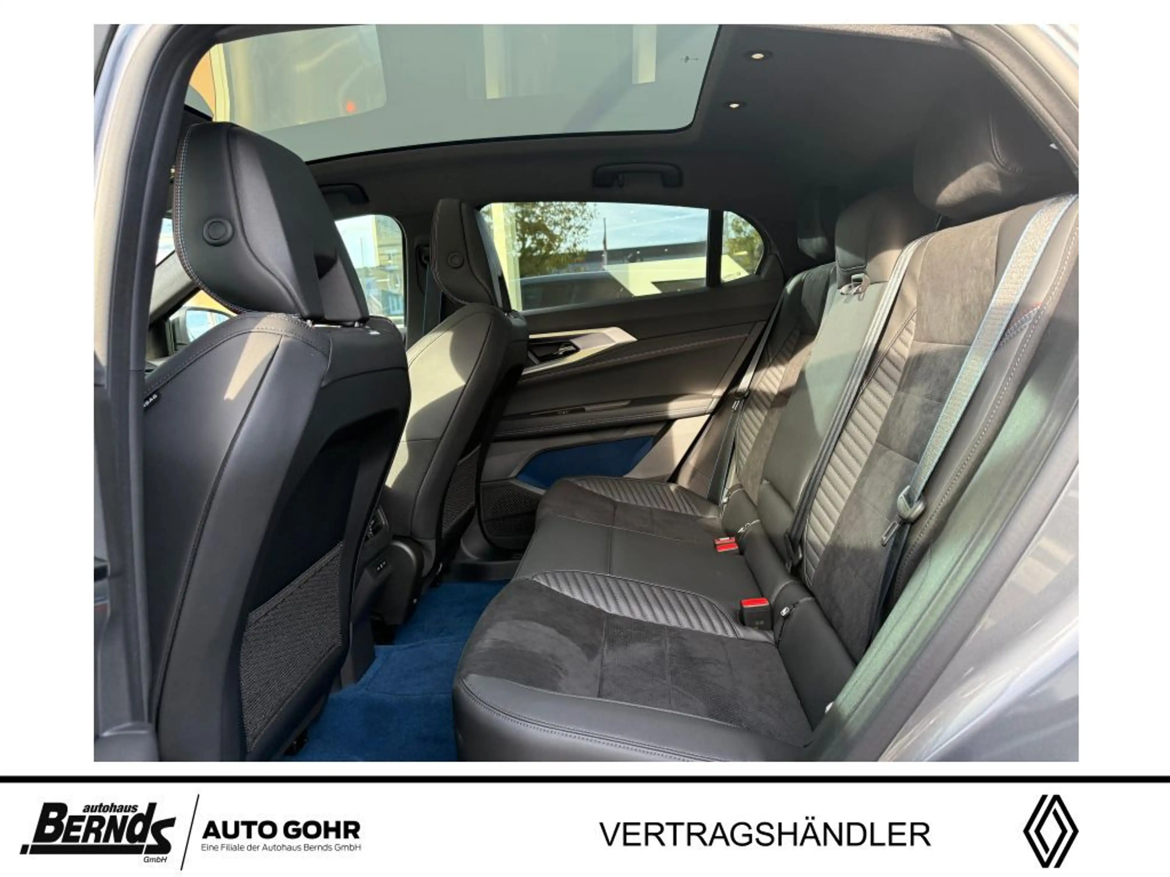 Renault Rafale E-Tech Plug-in Hybrid 300 4x4 Atelier Alpine Head- — photo 9