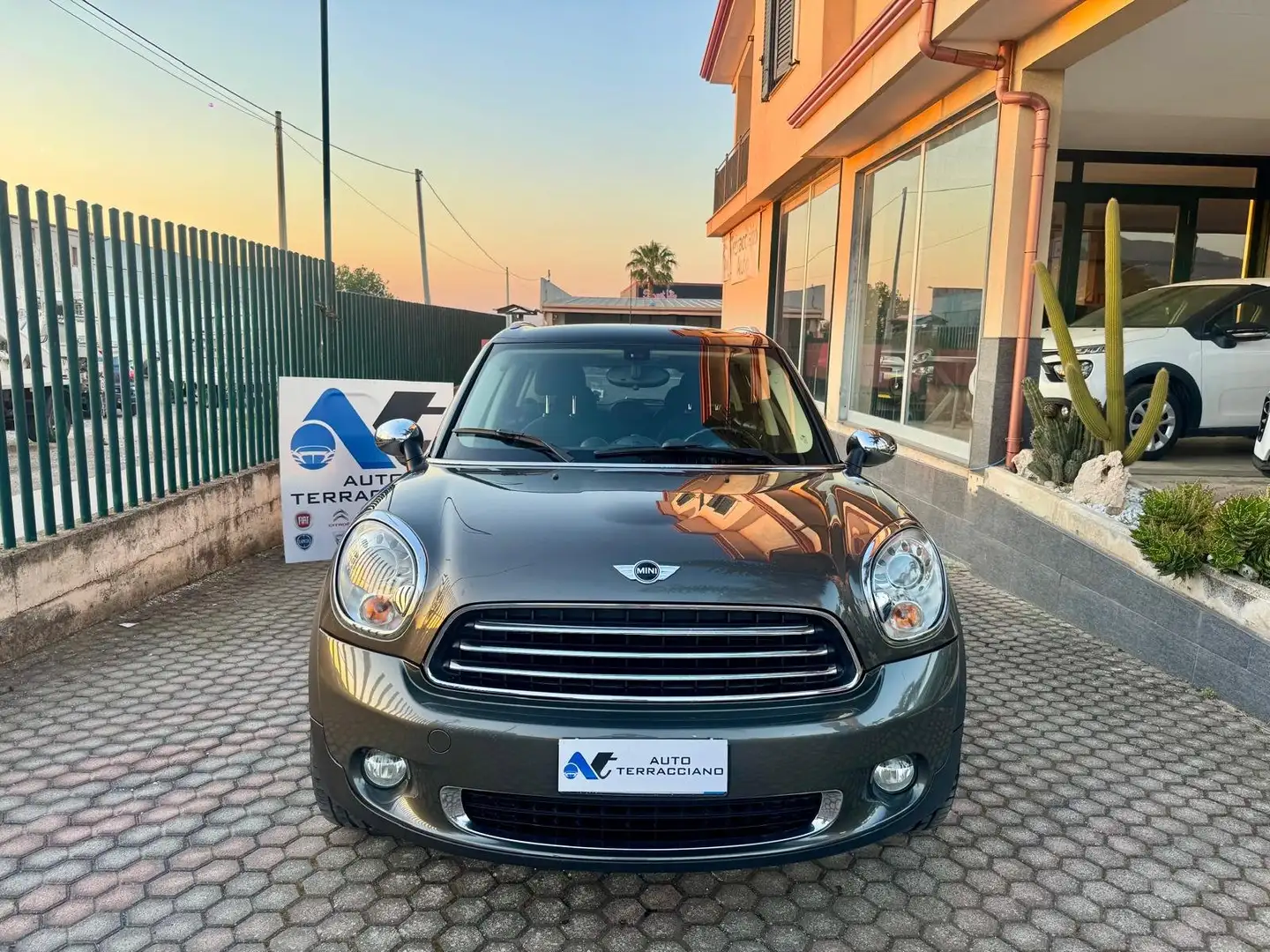 MINI Cooper D Countryman Mini Countryman 1.6 Cooper D business OK neop Marrone - 1