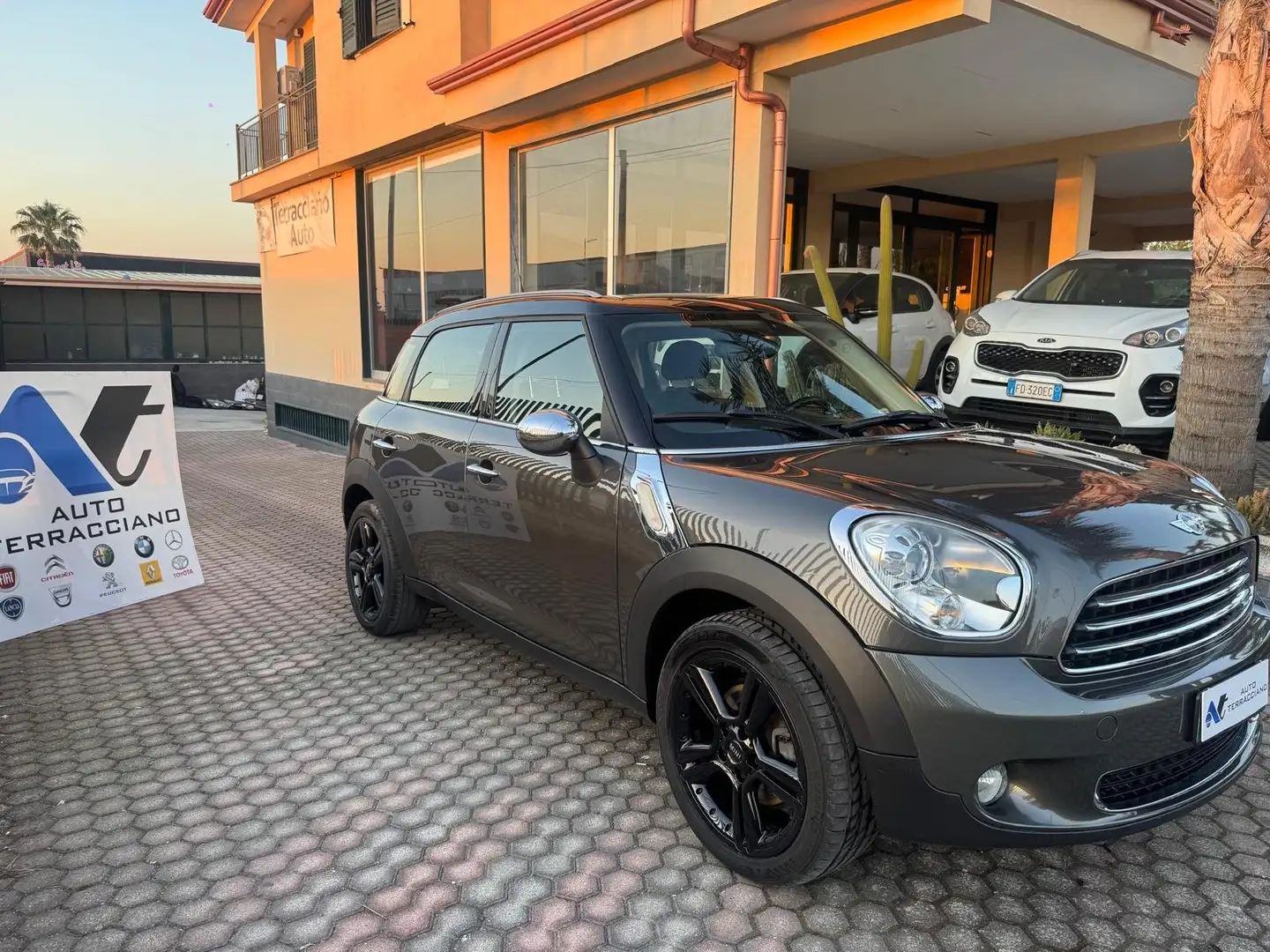 MINI Cooper D Countryman Mini Countryman 1.6 Cooper D business OK neop Marrone - 2