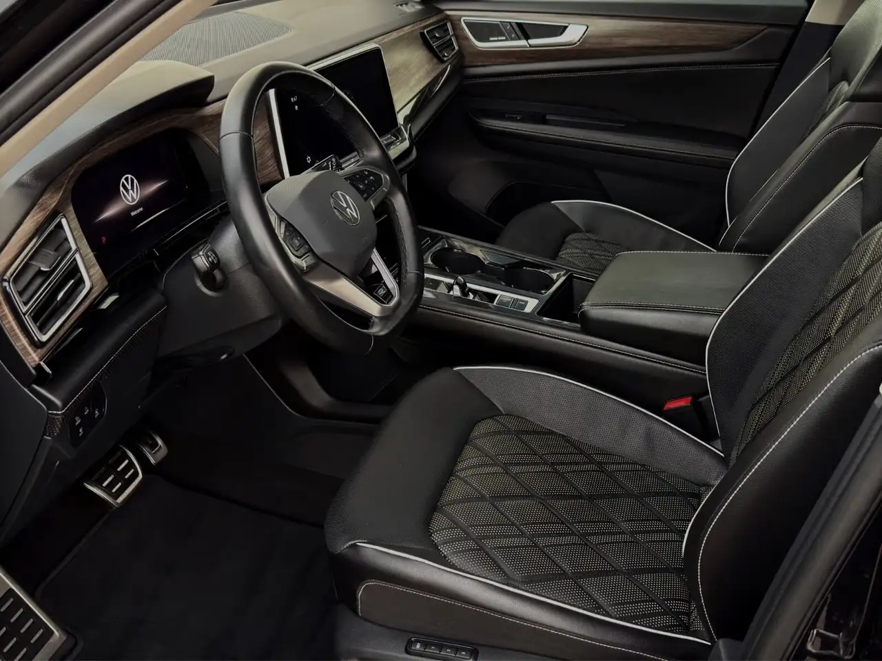 Volkswagen Atlas снимка Volkswagen Atlas