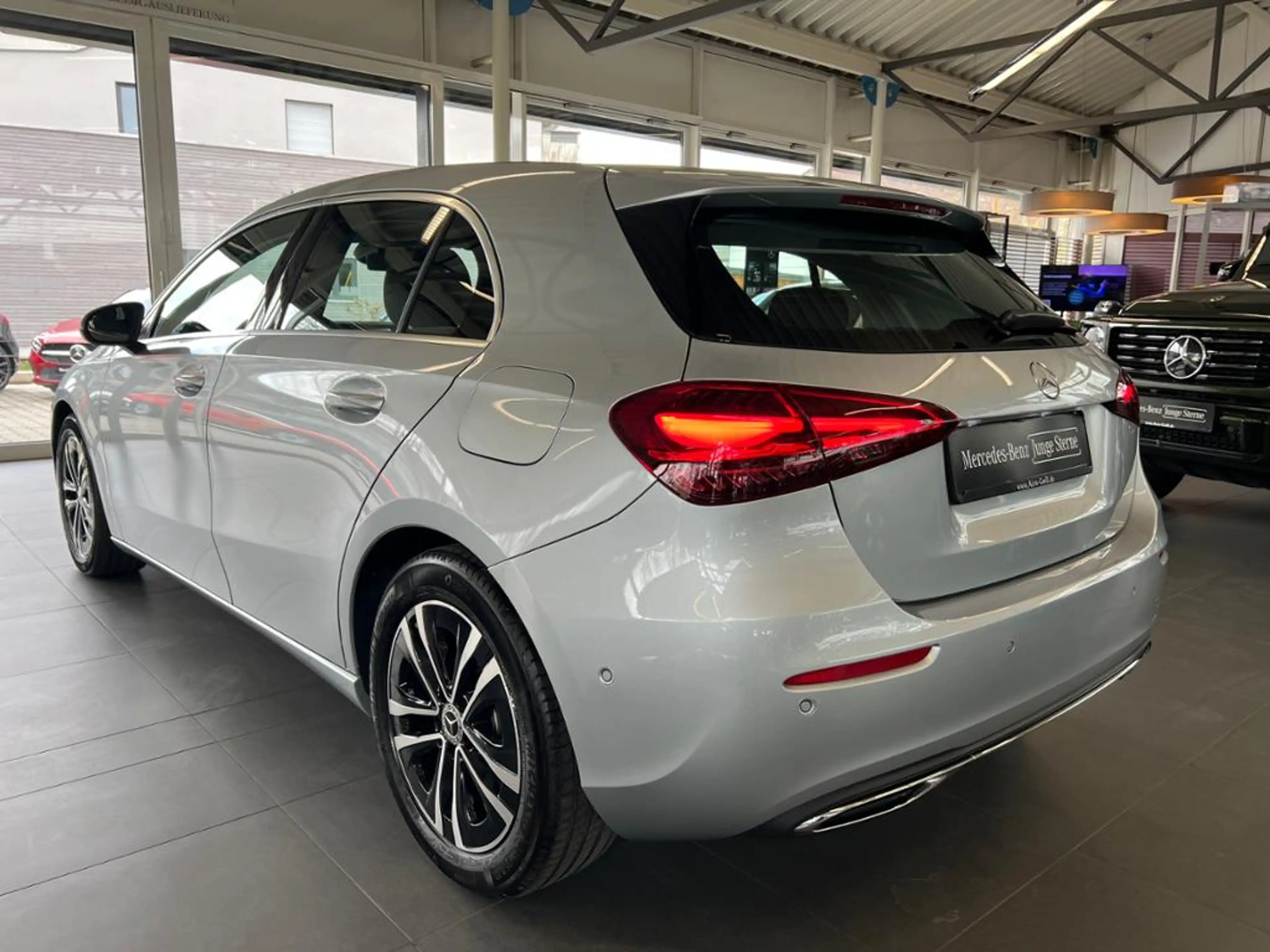 Mercedes-Benz A 200 Avandced Kamera Distronic VolldigiDisplay — photo 7