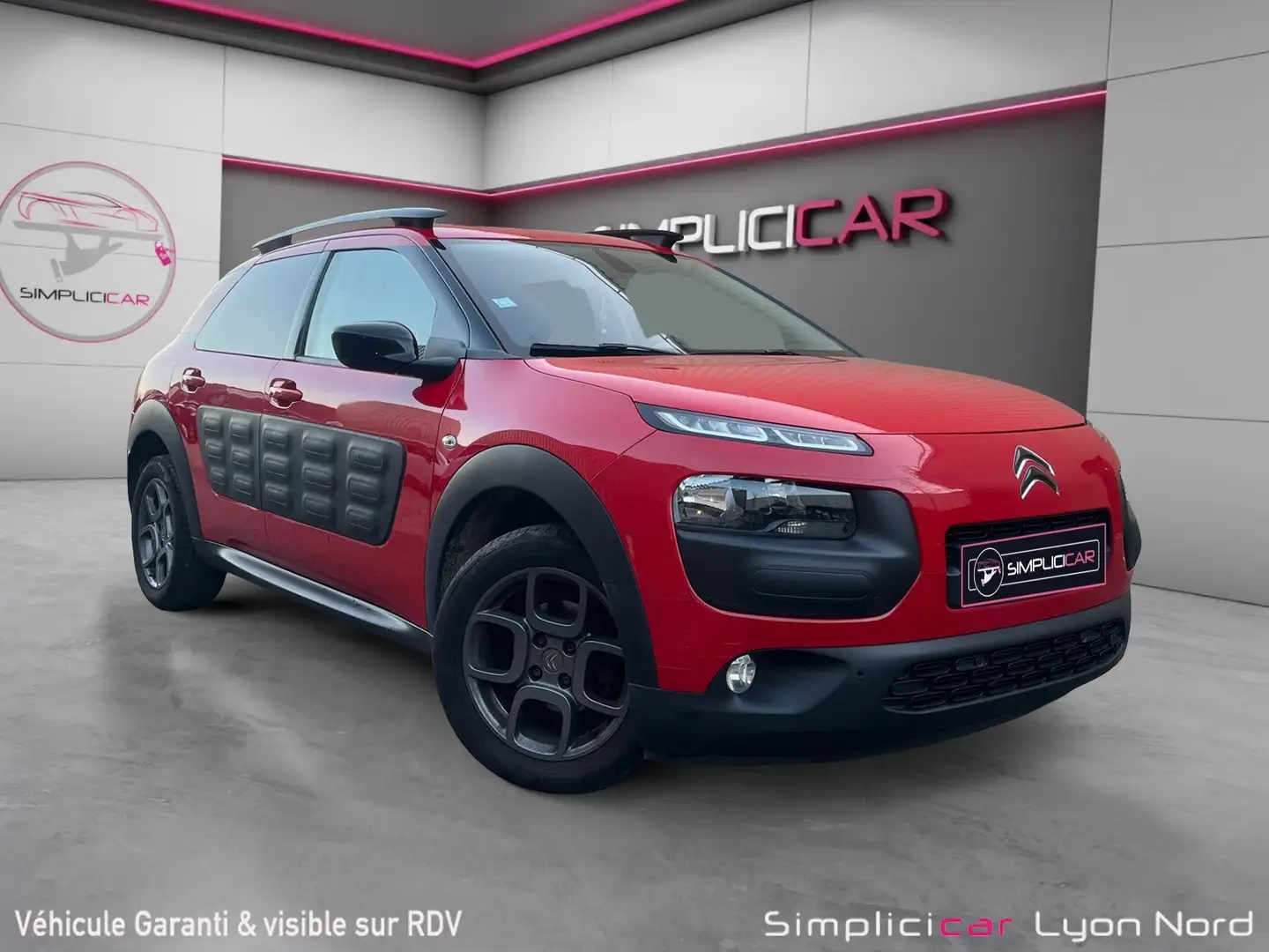 Citroen C4 Cactus C4 Cactus PureTech 110 S\u0026amp;S Shine Rouge - 1